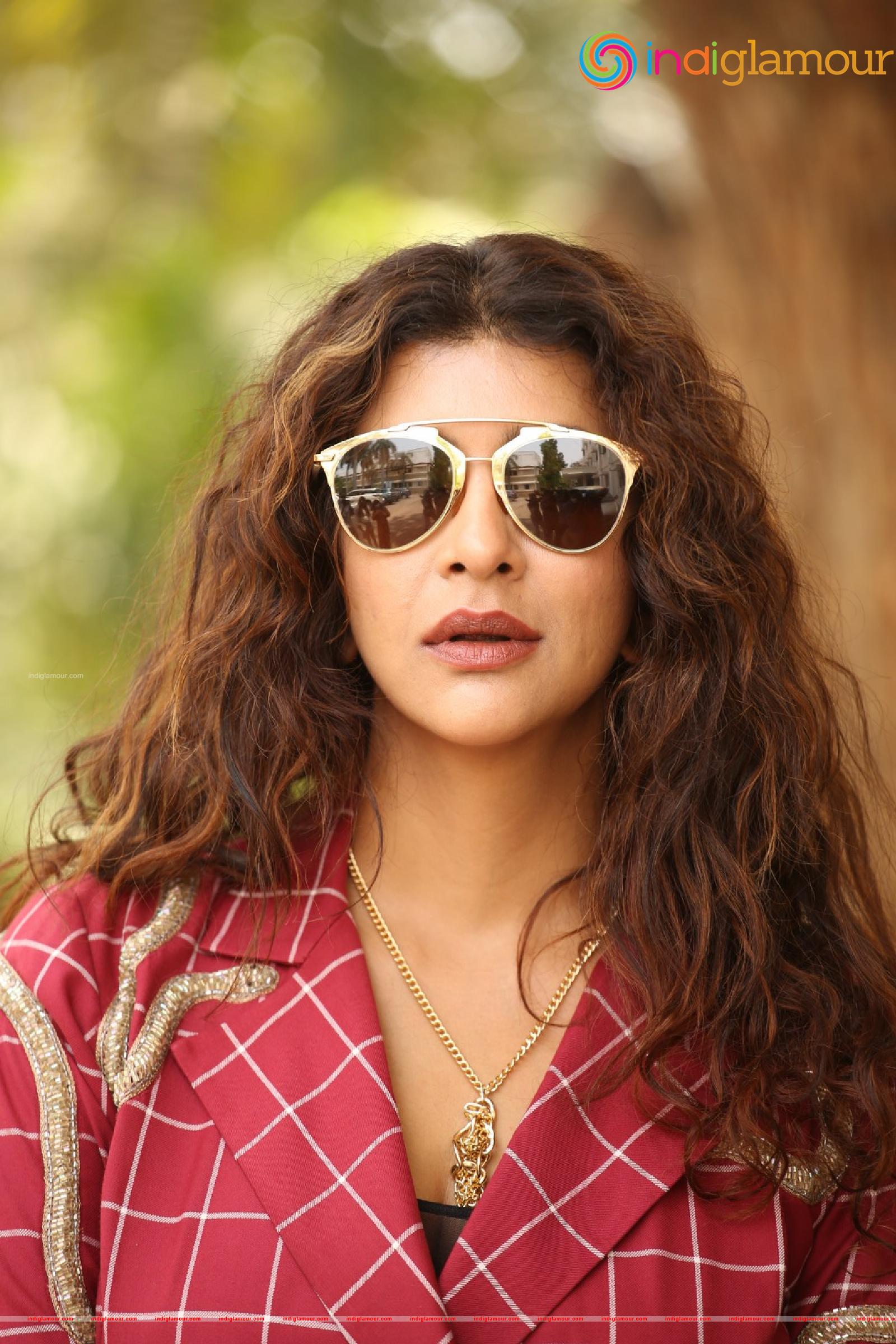 Lakshmi Manchu Actress hd photo