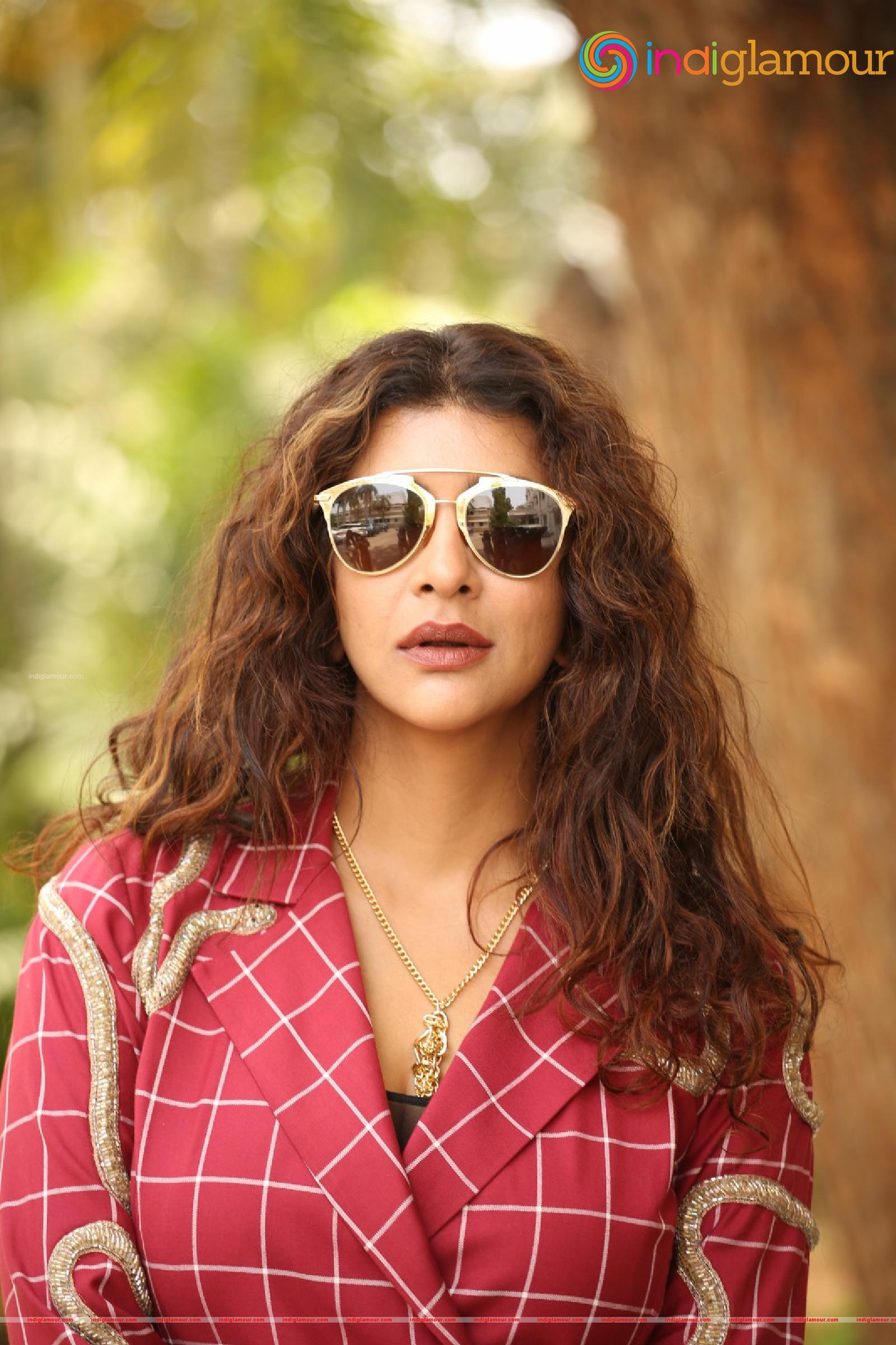 Lakshmi Manchu Actress hd photo