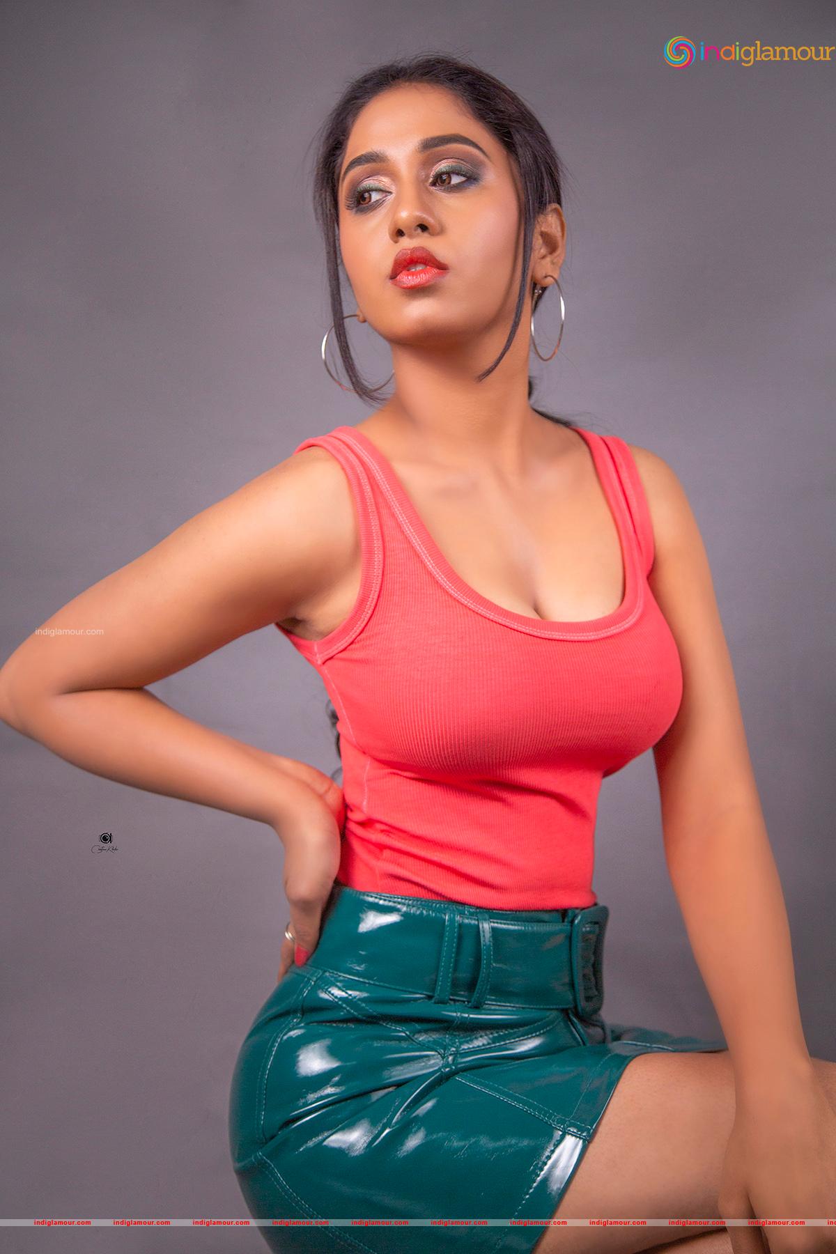 Dakkshi Guttikonda Actress hd photo