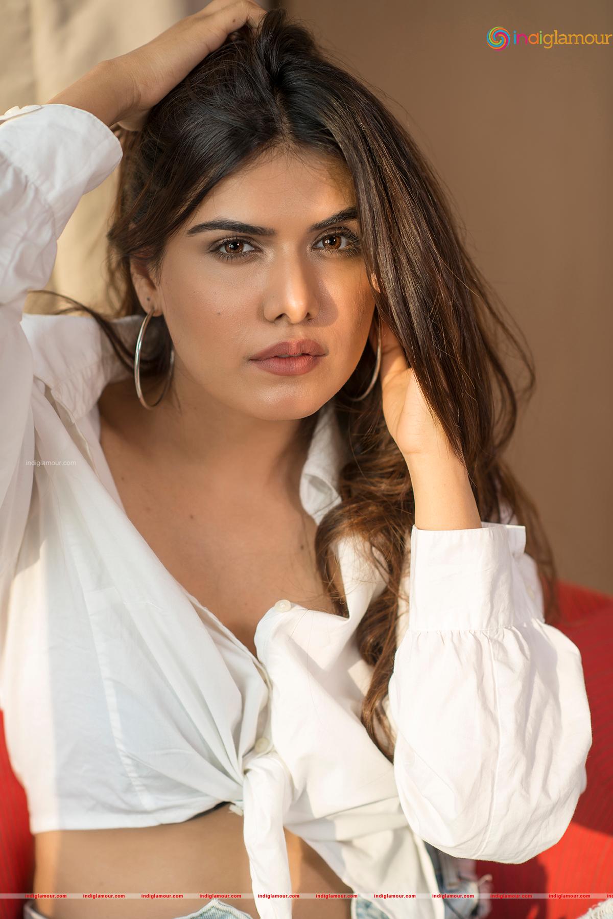 Twiinkle Saaj Actress hd photo