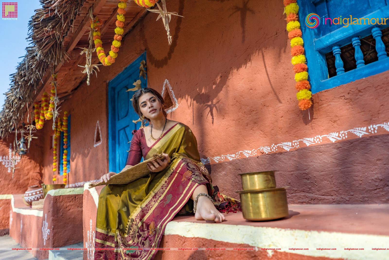 Yamini Bhaskar Actress hd photo