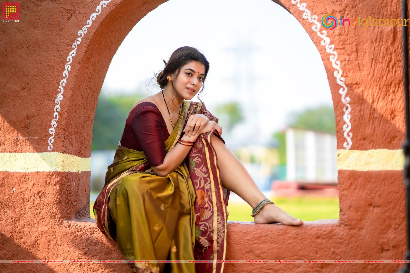 Yamini Bhaskar Actress hd photo