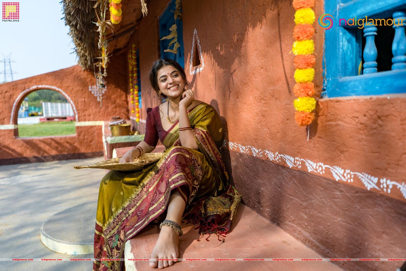 Yamini Bhaskar Actress hd photo