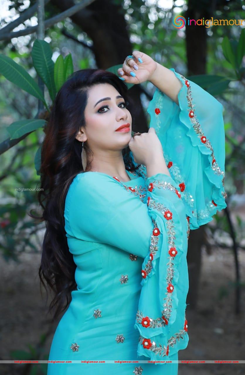 Sanjana Naidu Actress hd photo