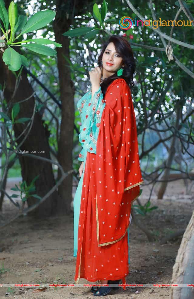 Sanjana Naidu Actress hd photo