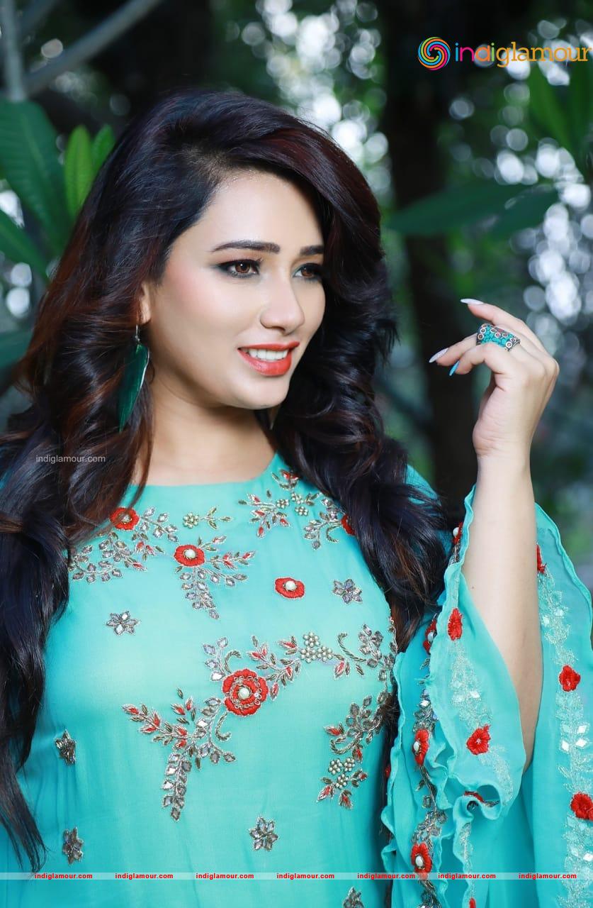 Sanjana Naidu Actress hd photo