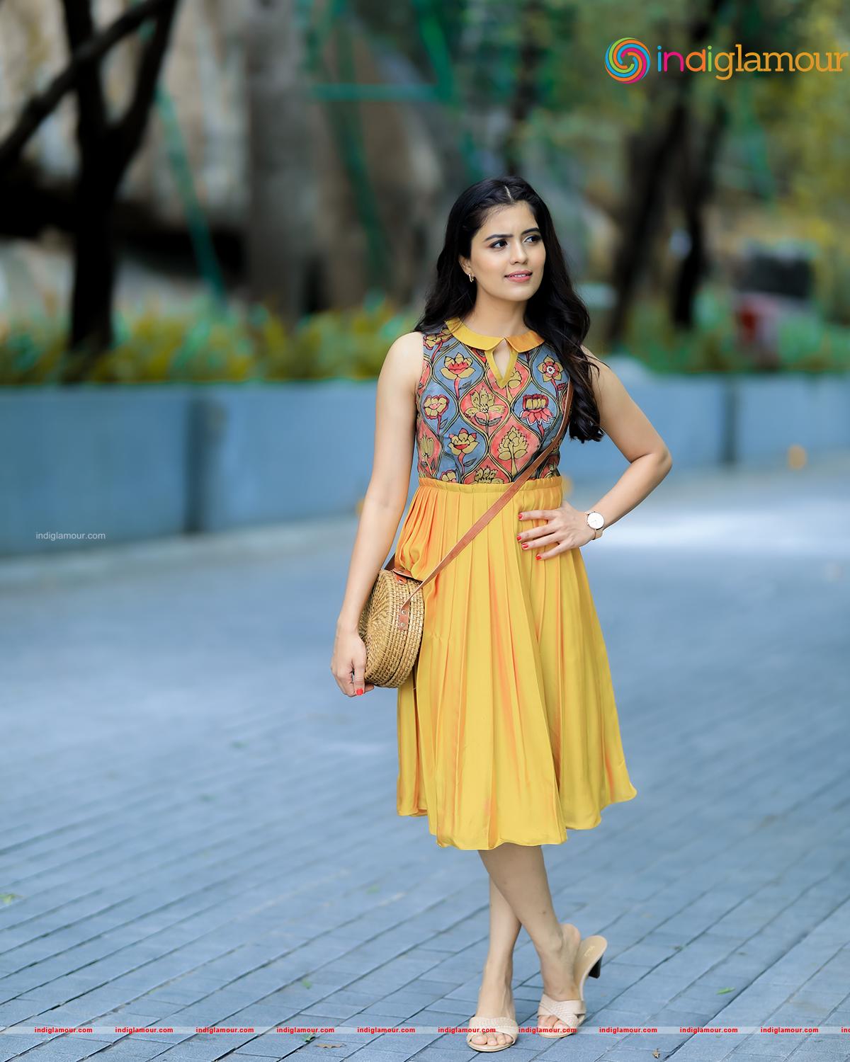 Amritha Aiyer Actress hd photo