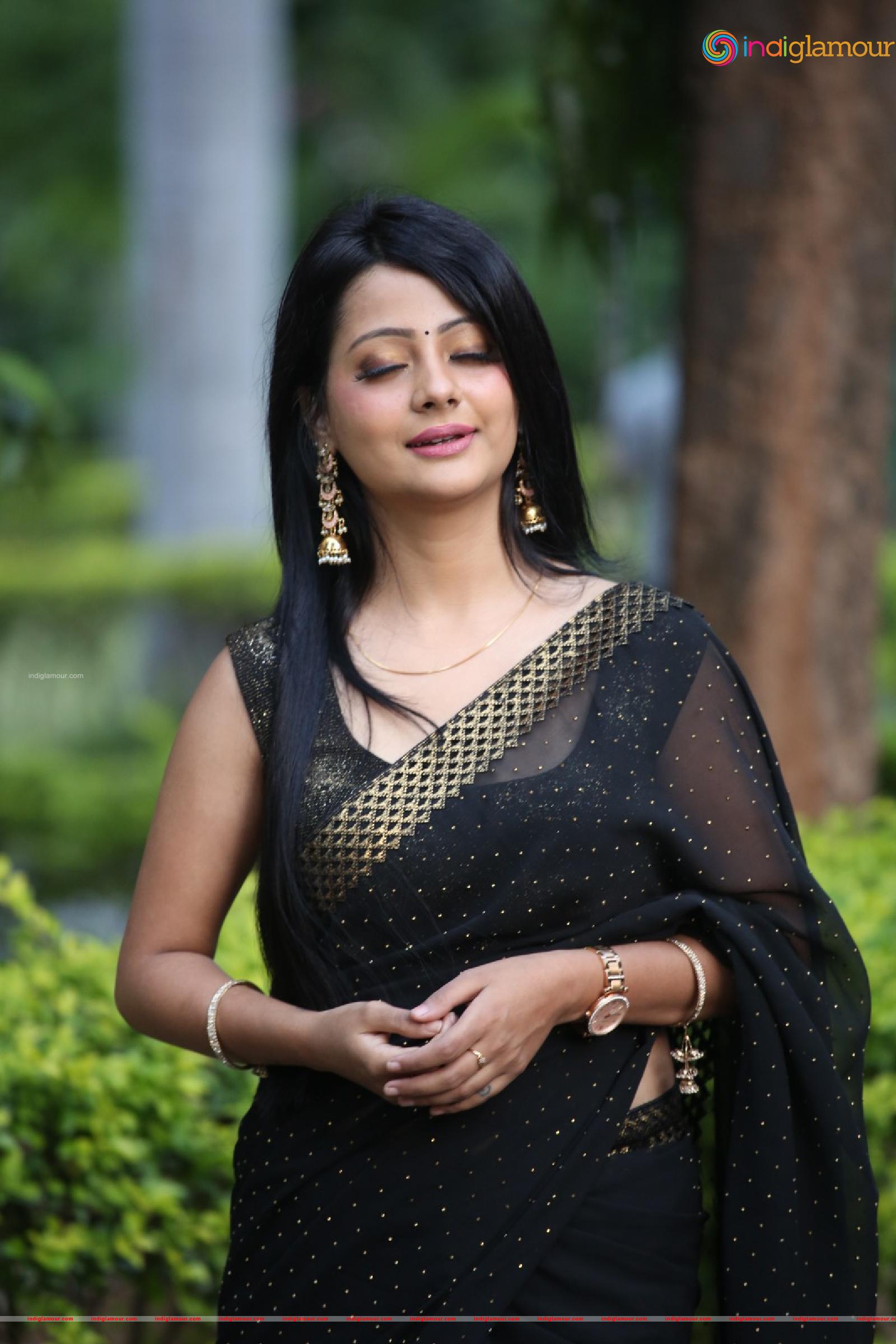 Shubhangi Pant Actress hd photo