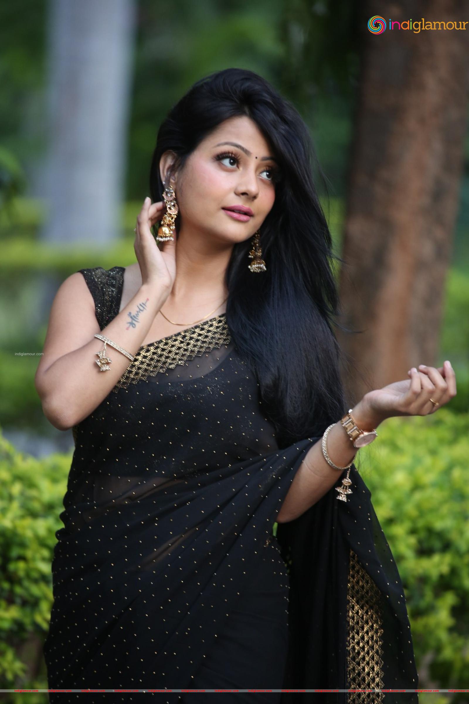 Shubhangi Pant Actress hd photo
