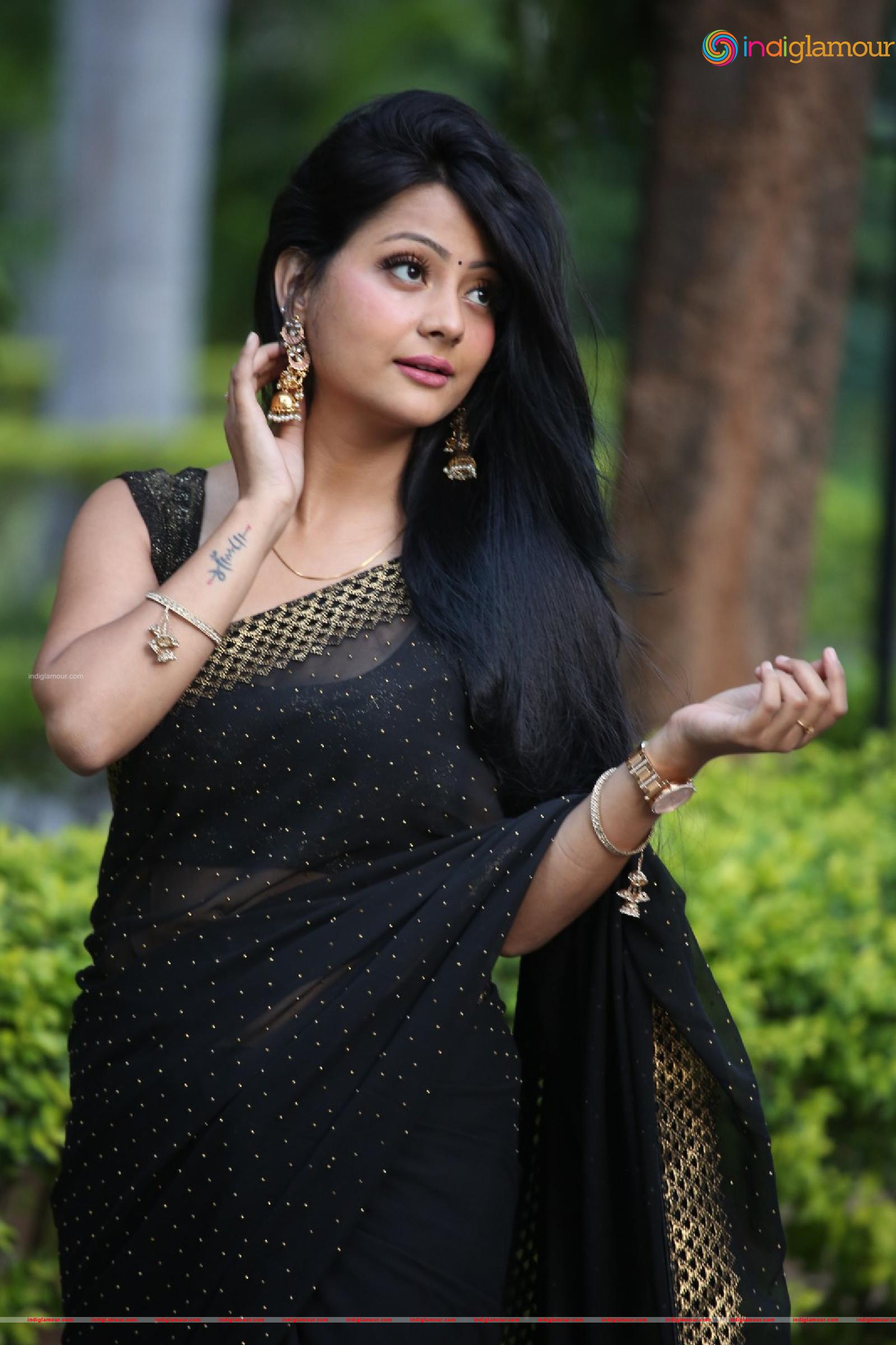 Shubhangi Pant Actress hd photo