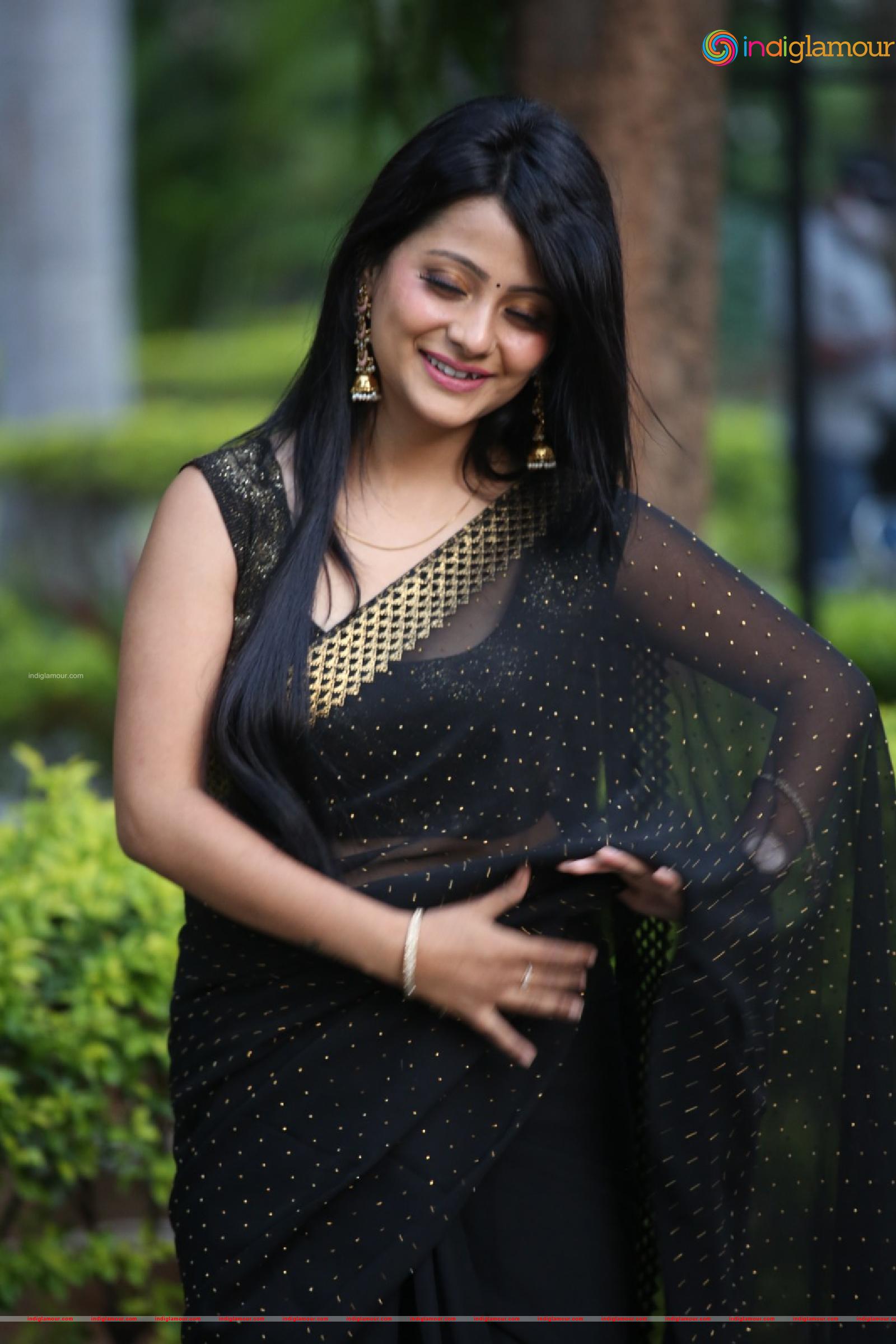Shubhangi Pant Actress hd photo