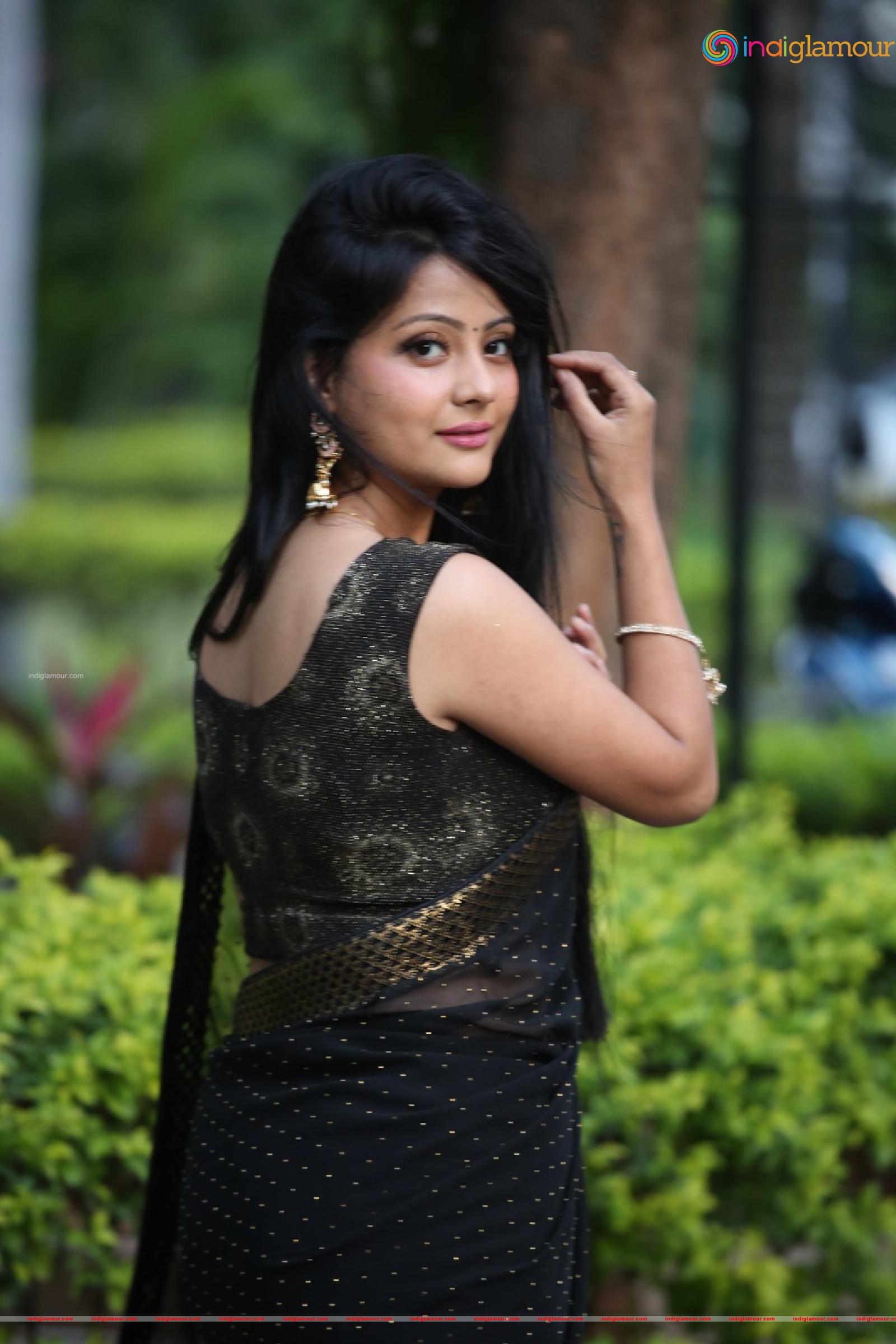 Shubhangi Pant Actress hd photo