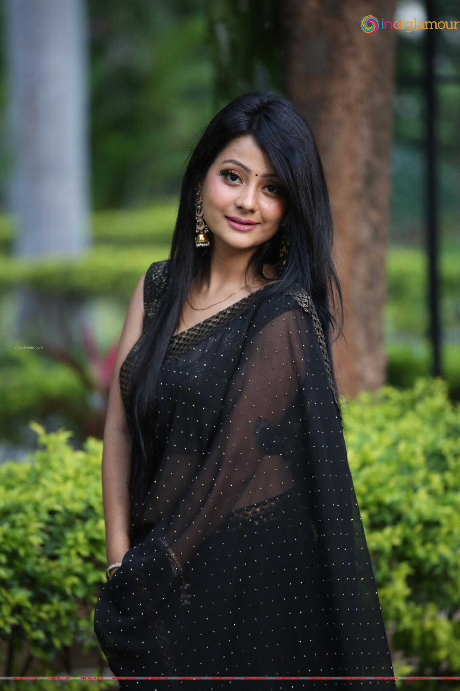 Shubhangi Pant Actress hd photo