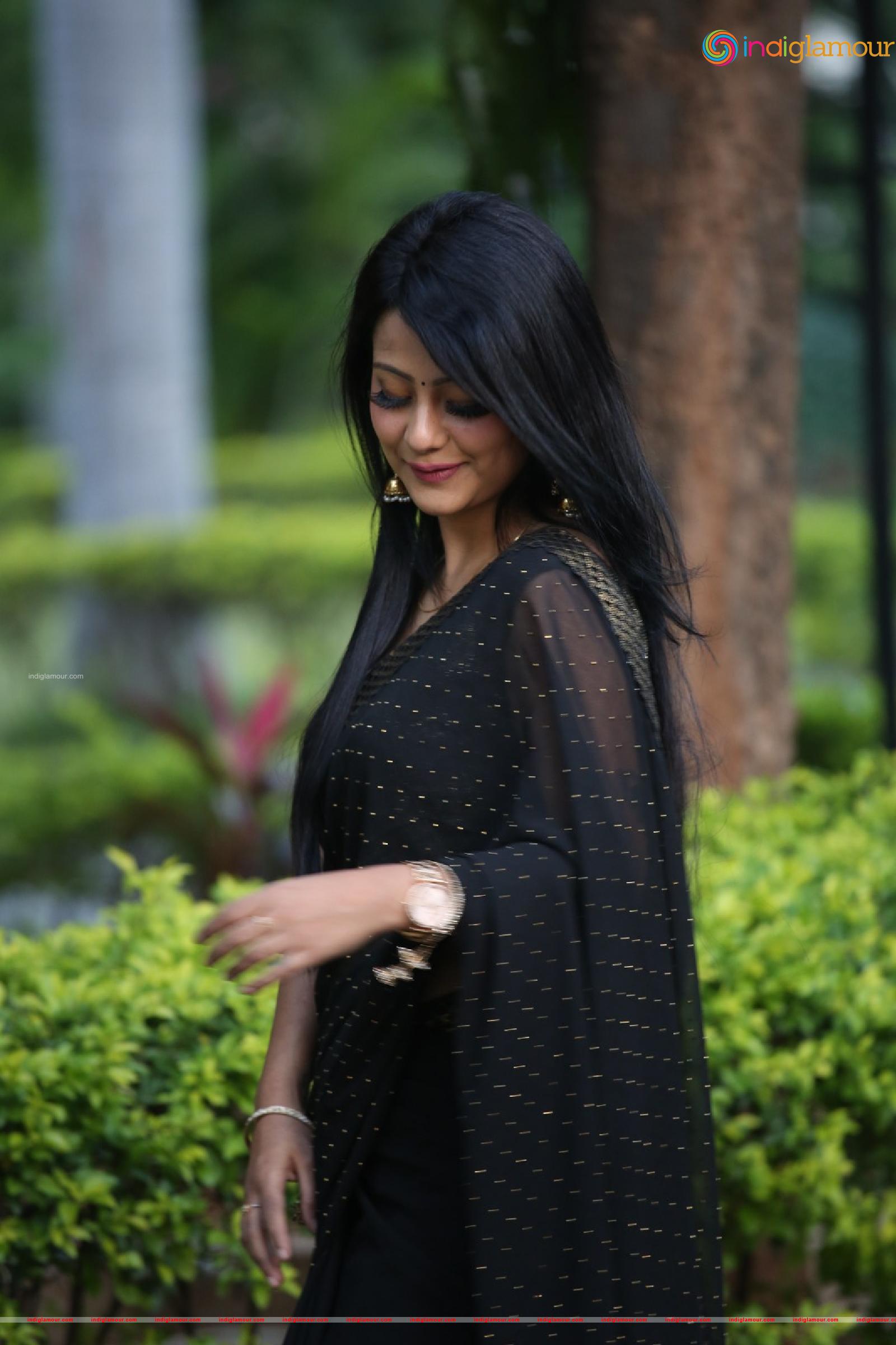 Shubhangi Pant Actress hd photo