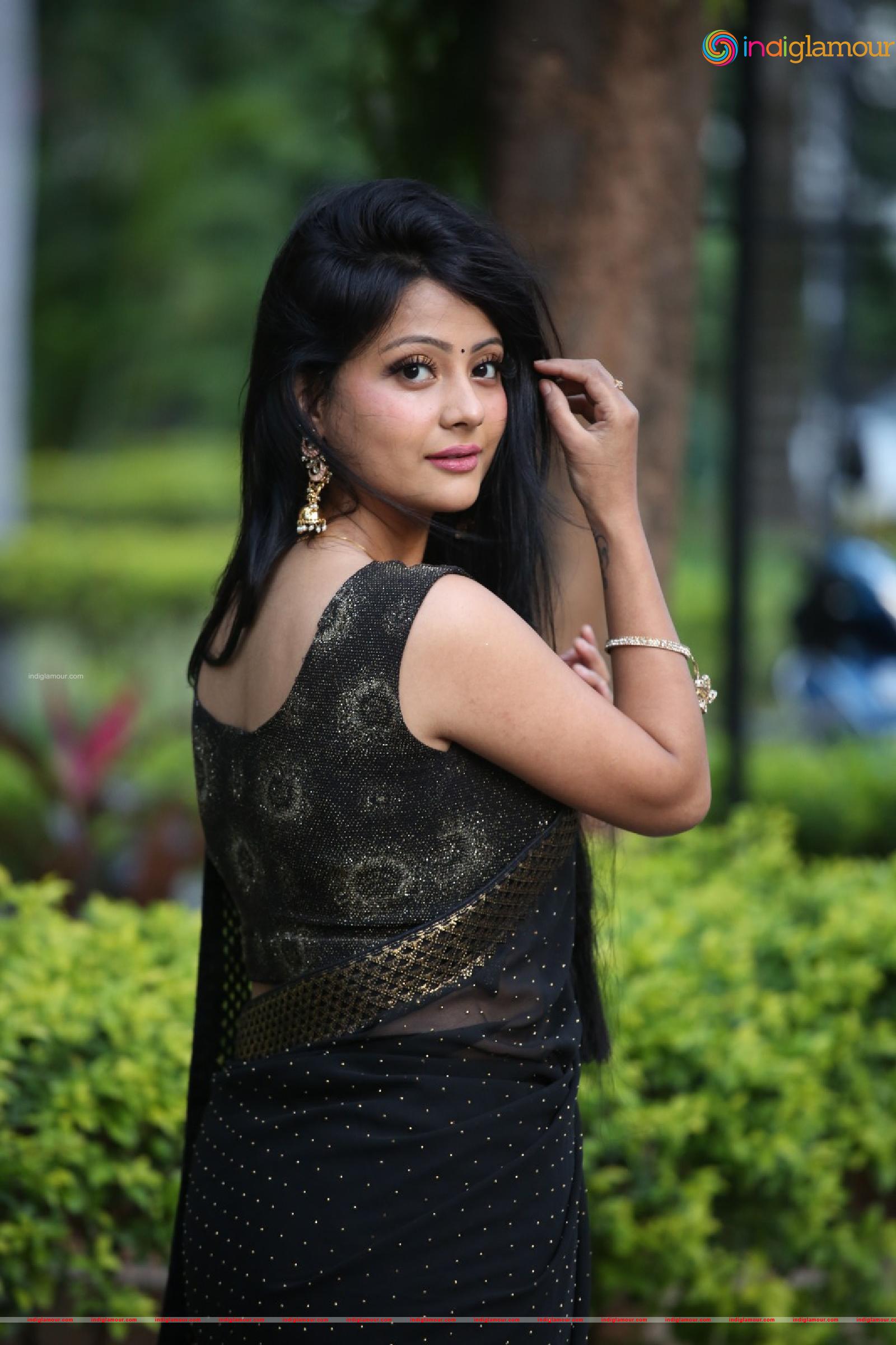 Shubhangi Pant Actress hd photo