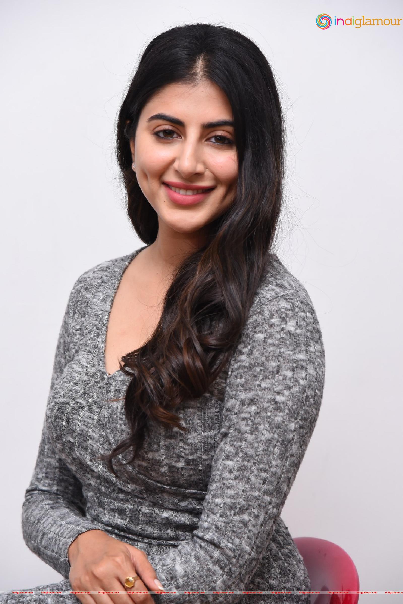Shwetha Awasti Actress hd photo