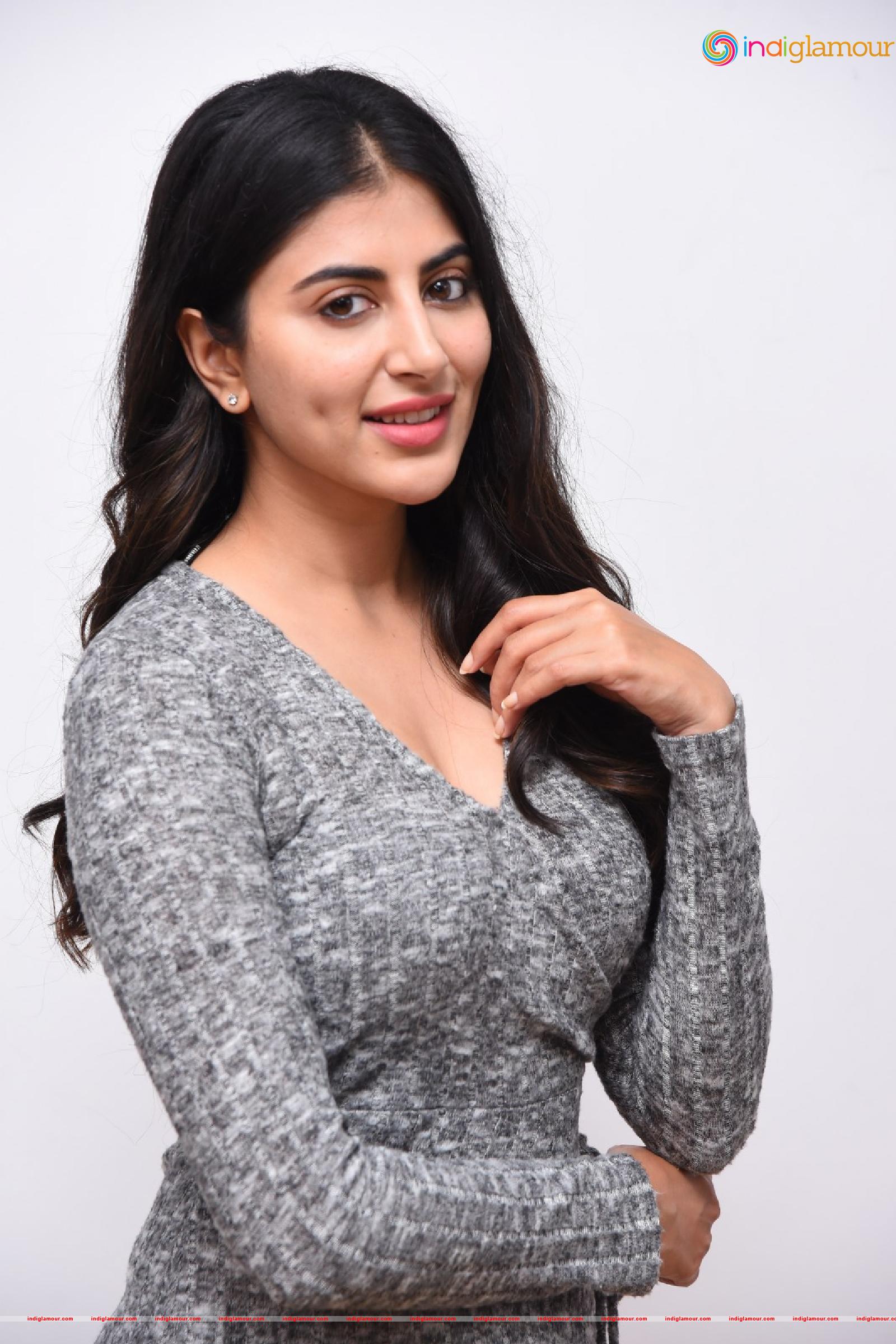 Shwetha Awasti Actress hd photo
