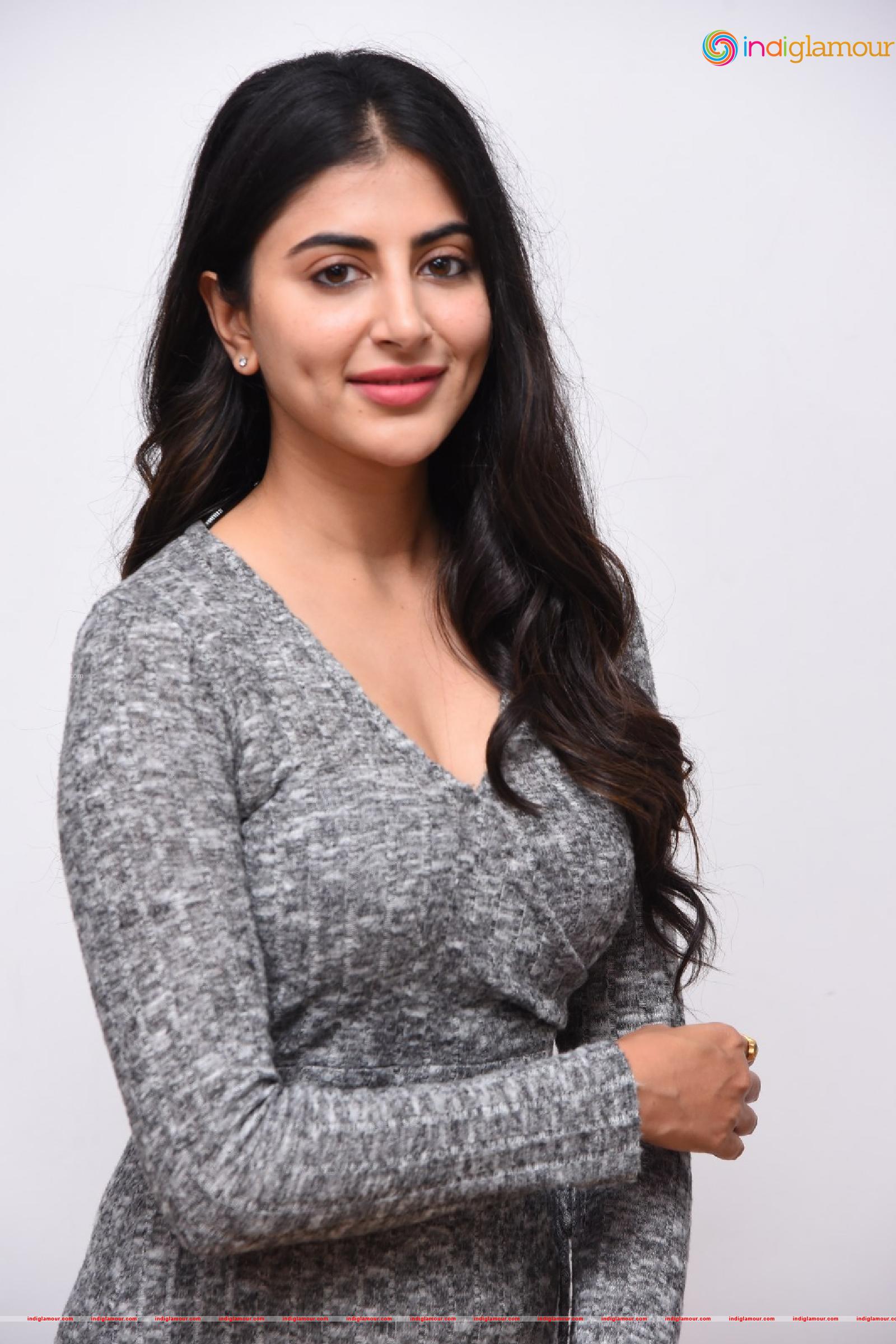 Shwetha Awasti Actress hd photo