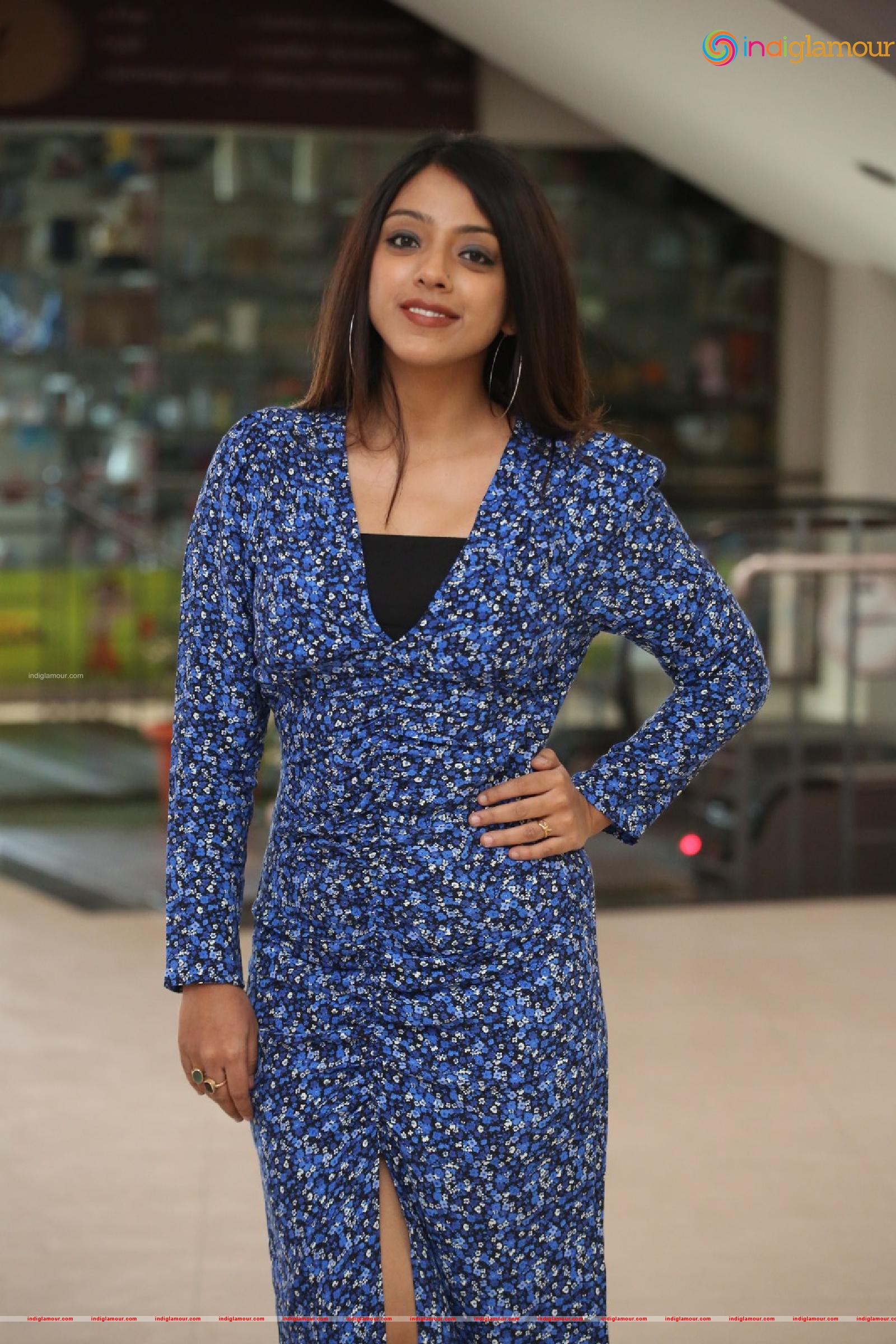 Deviyani Sharma Actress hd photo