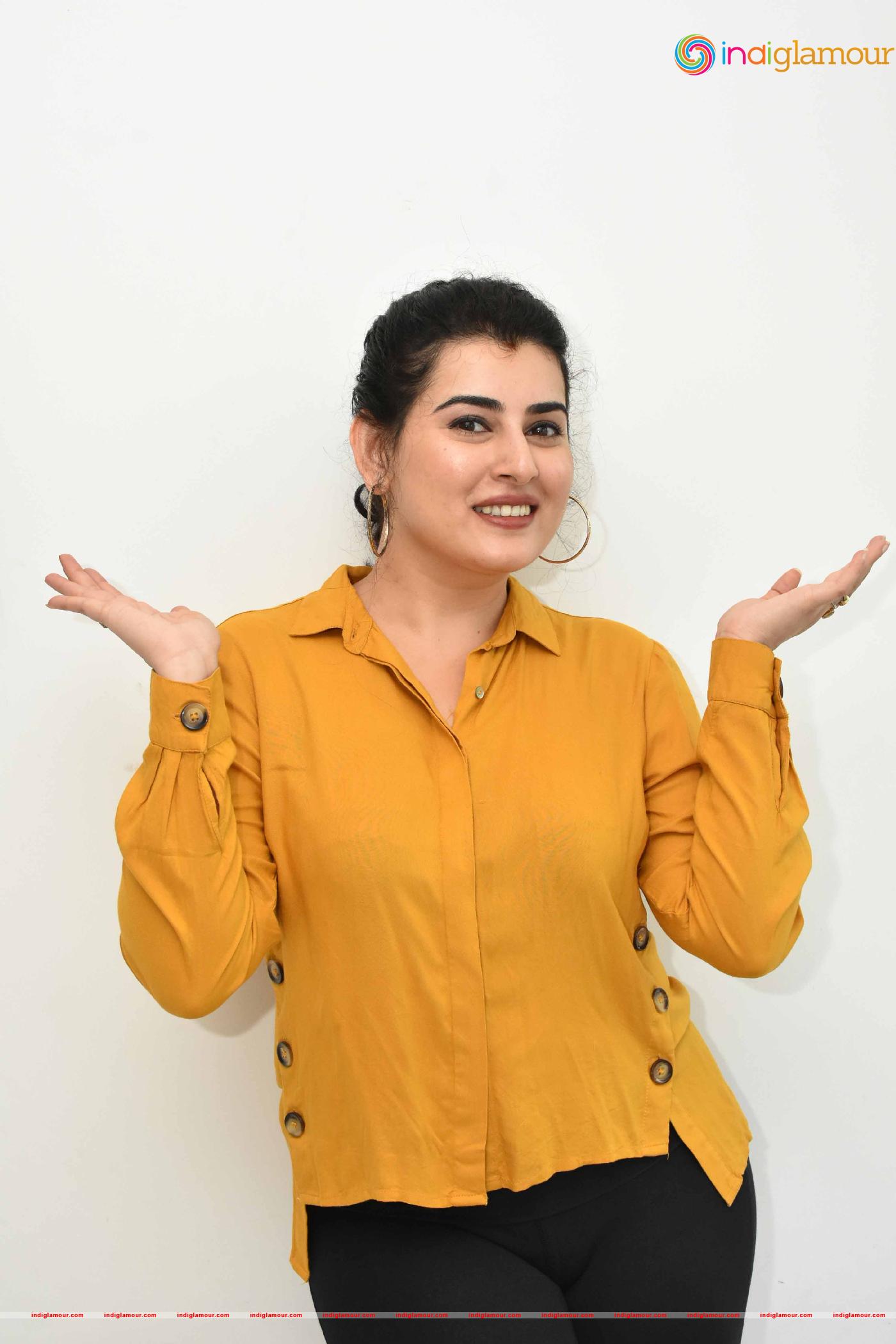 Archana Actress hd photo