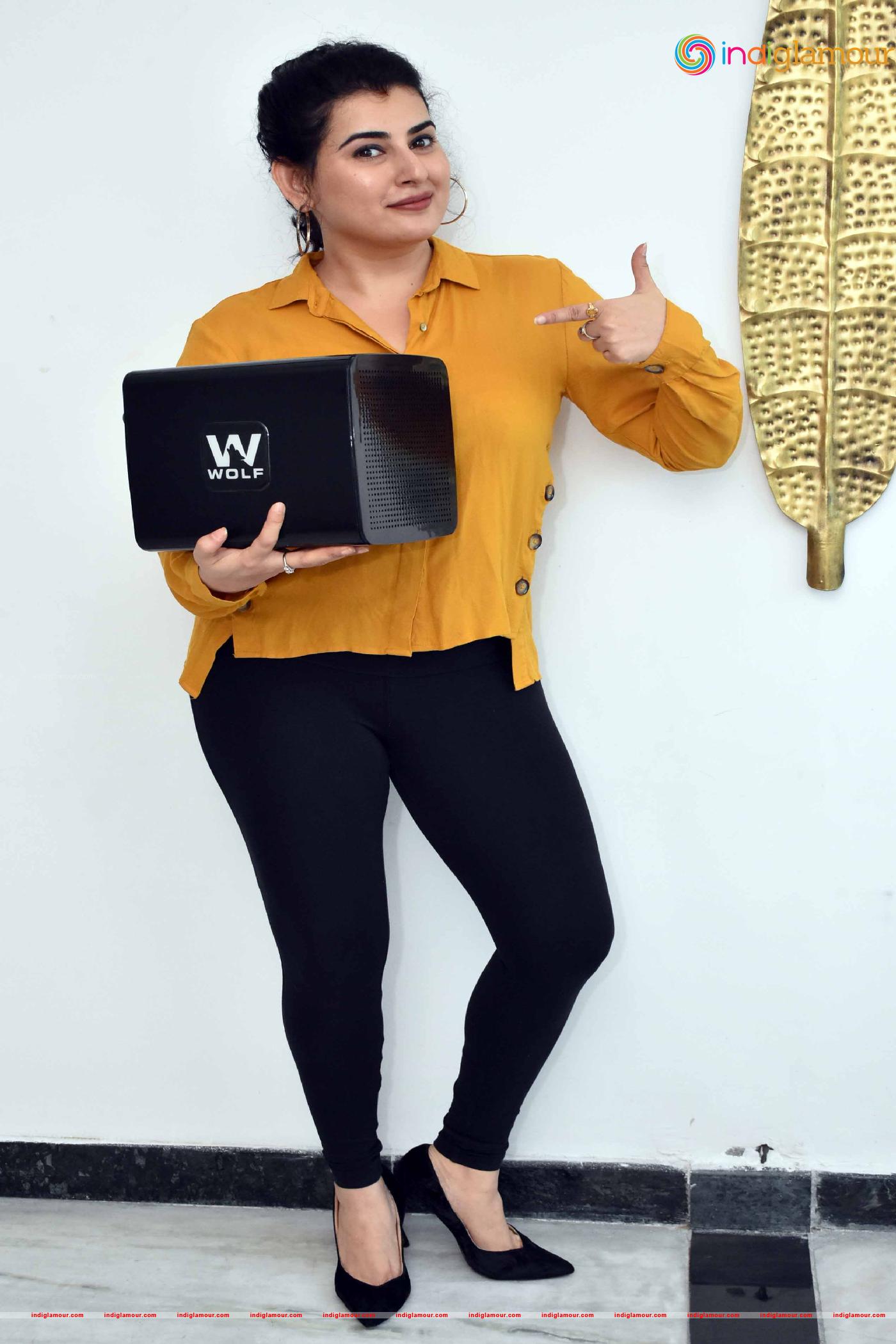 Archana Actress hd photo