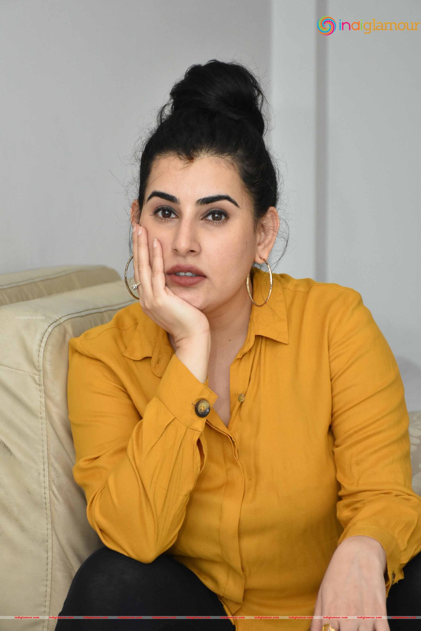 Archana Actress hd photo
