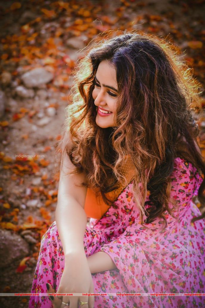 Sony Charishta Actress hd photo