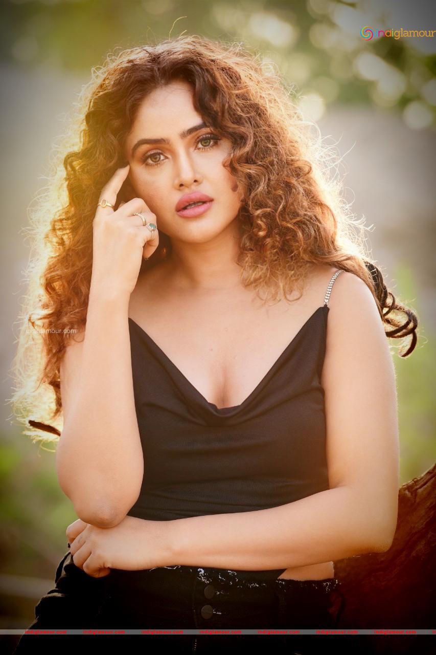 Sony Charishta Actress hd photo