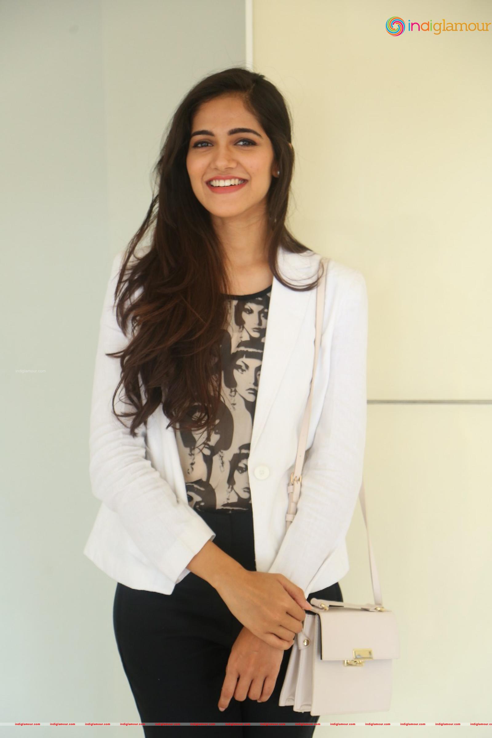 Simran Choudhary Actress hd photo