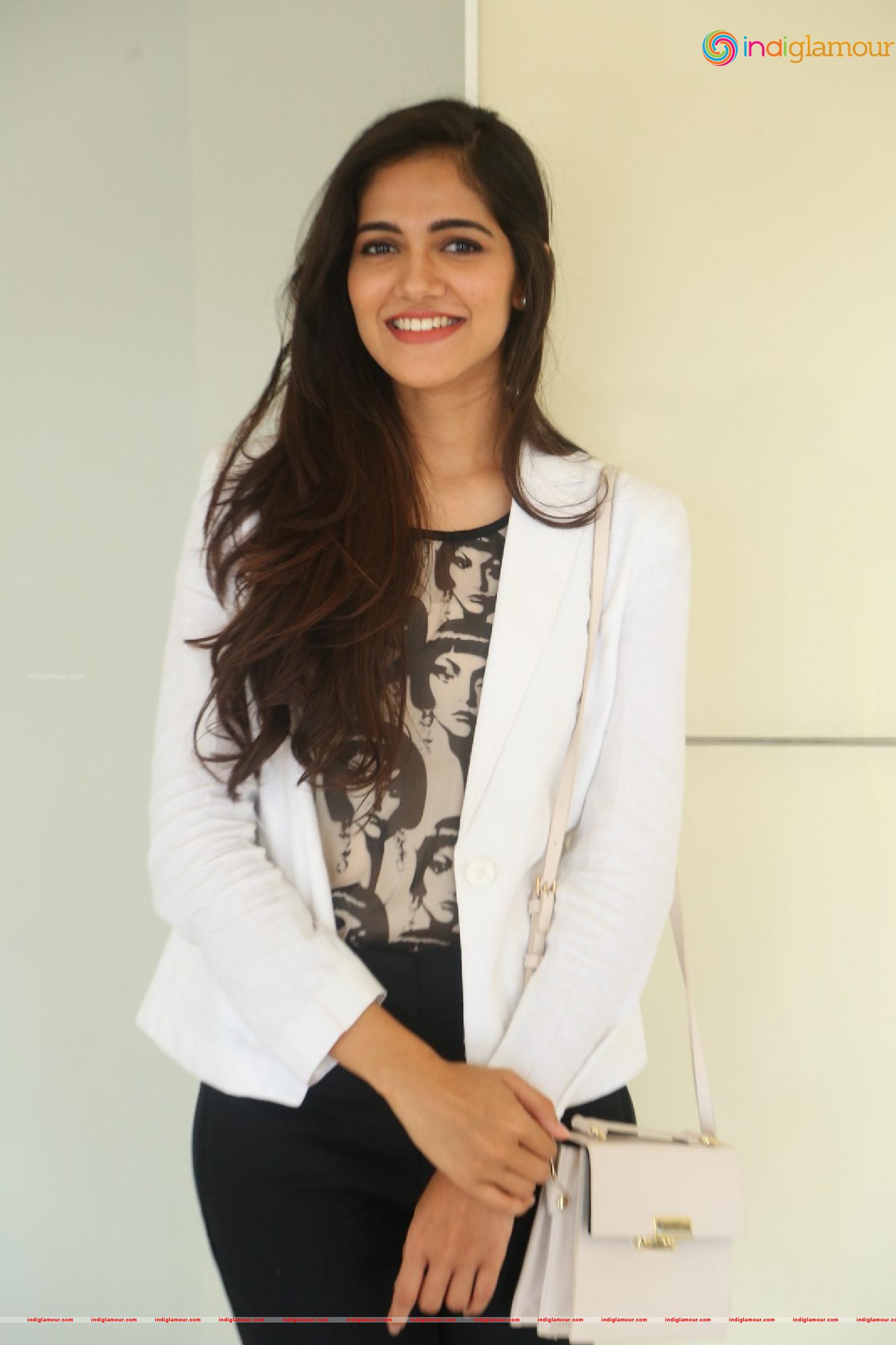 Simran Choudhary Actress hd photo