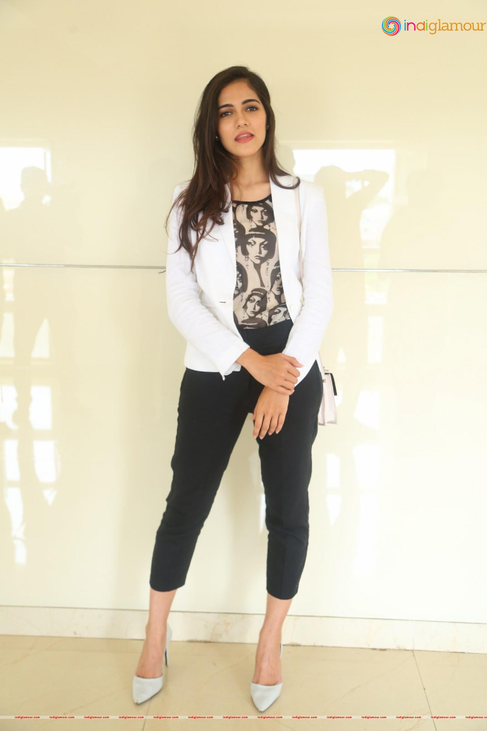 Simran Choudhary Actress hd photo