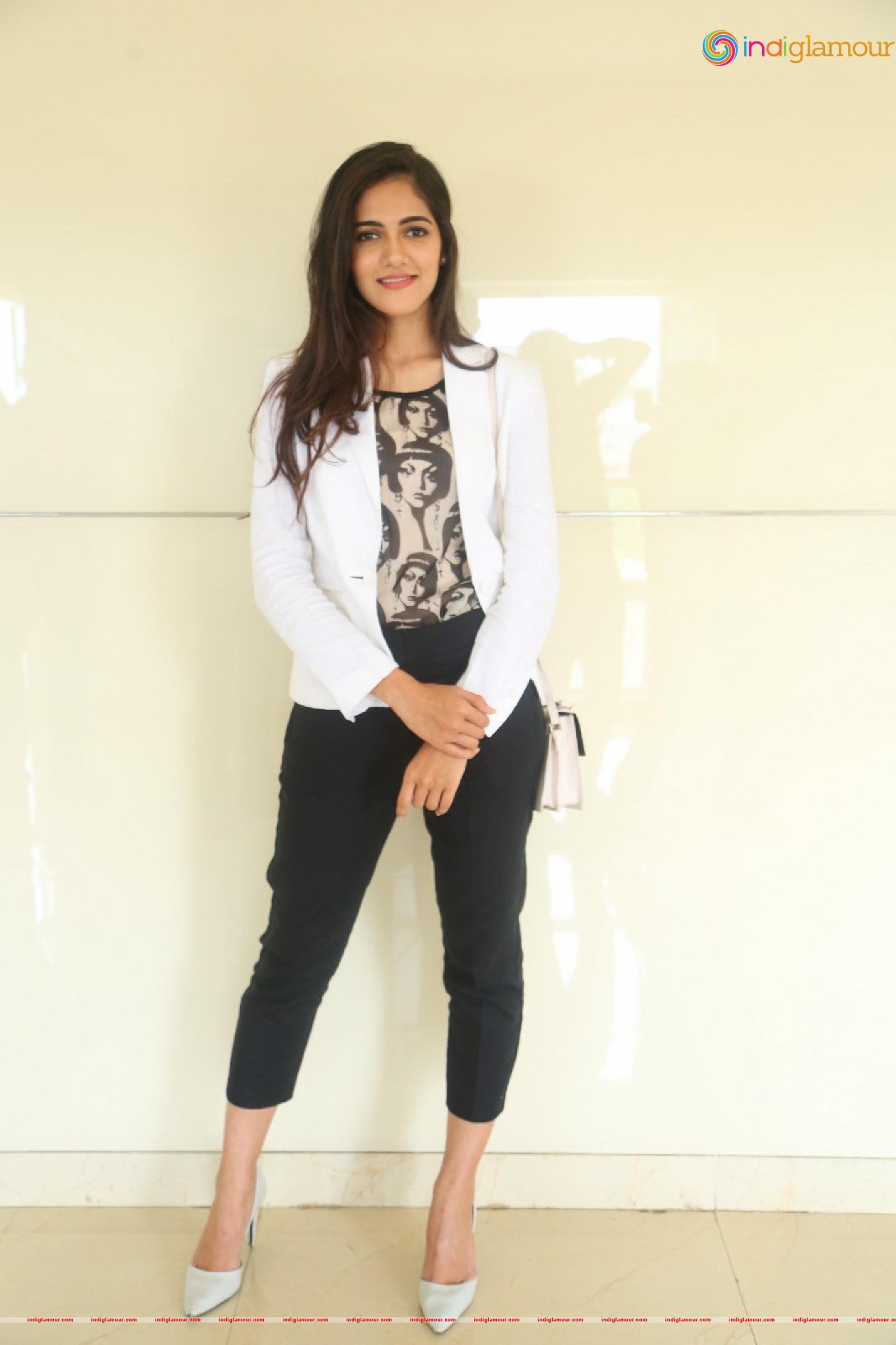 Simran Choudhary Actress hd photo