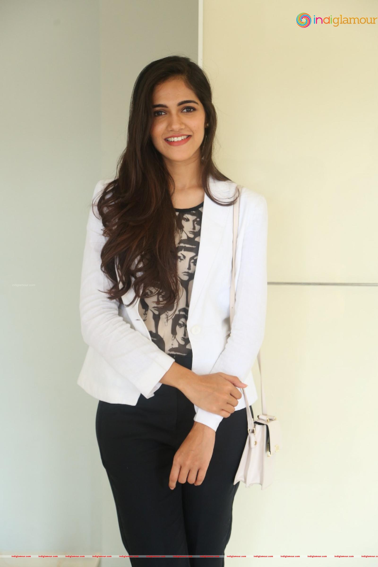 Simran Choudhary Actress hd photo