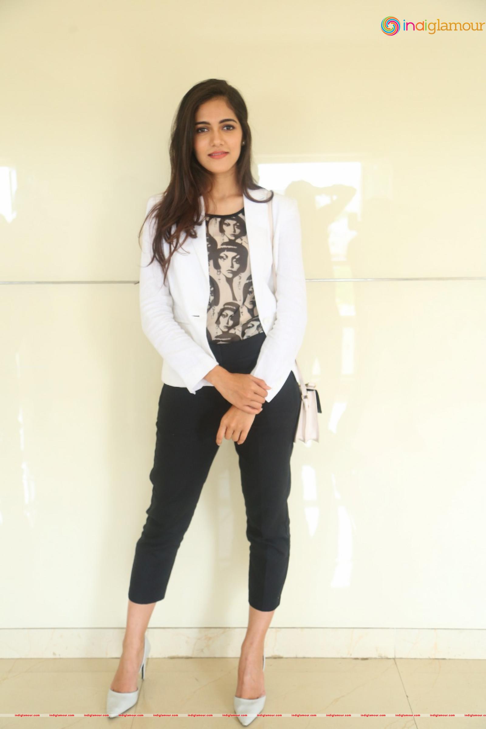 Simran Choudhary Actress hd photo