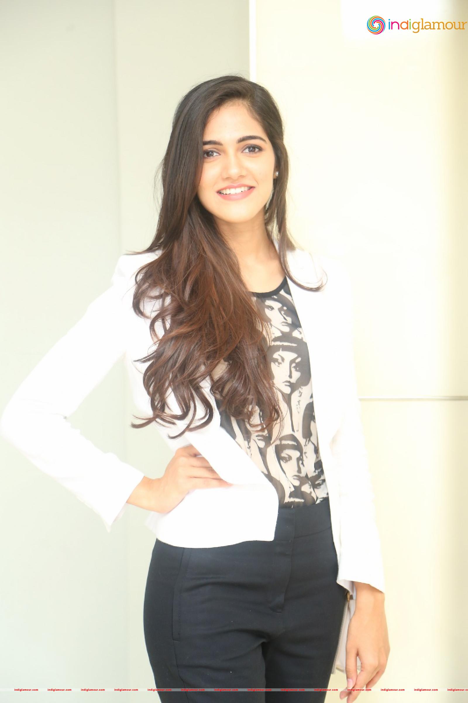 Simran Choudhary Actress hd photo