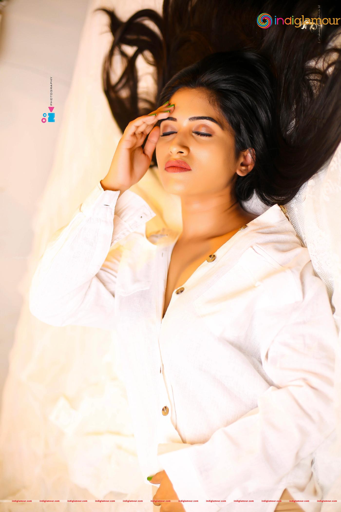 Sravanthi Chokkarapu Actress hd photo