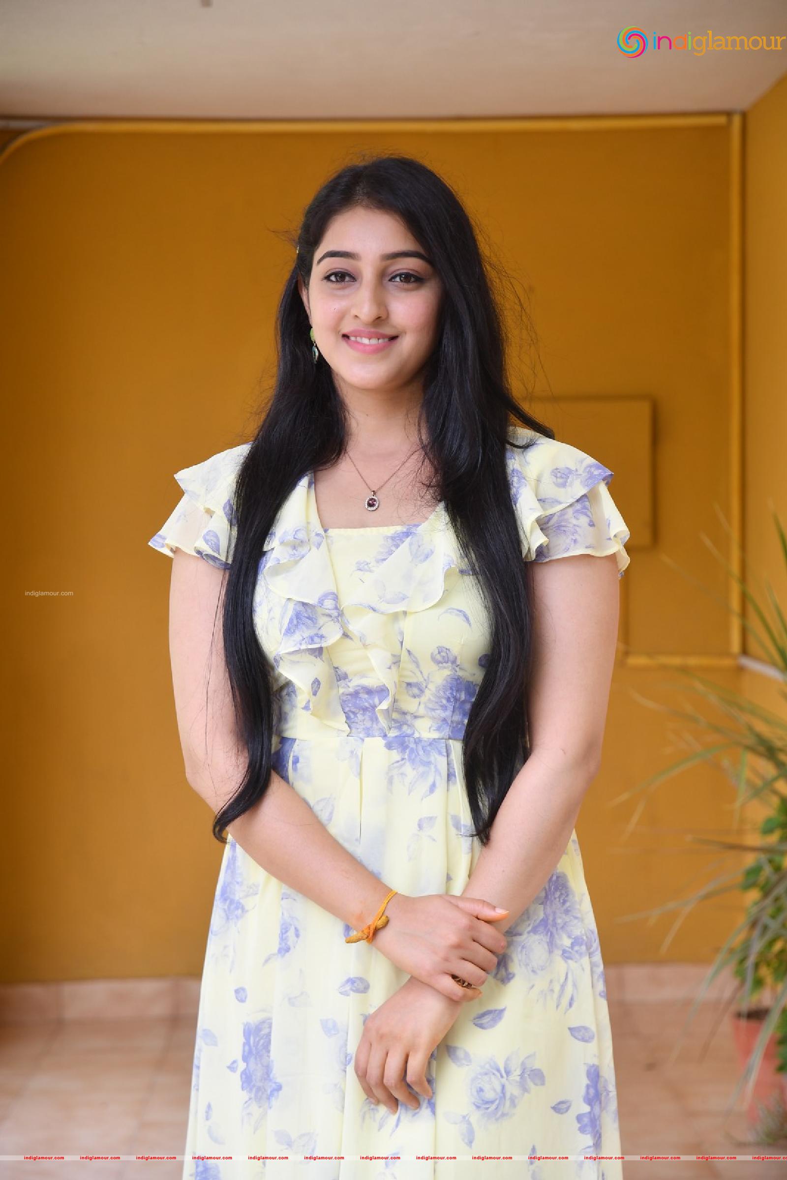Mouryaani Actress hd photo