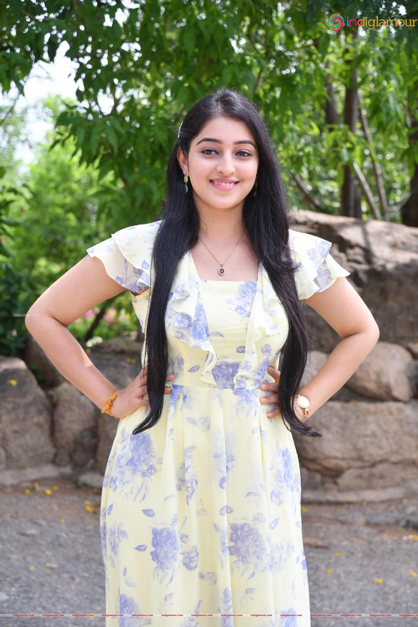 Mouryaani Actress hd photo