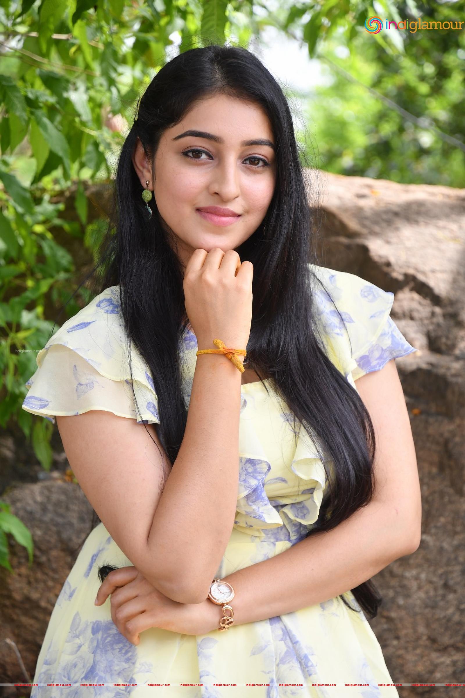 Mouryaani Actress hd photo