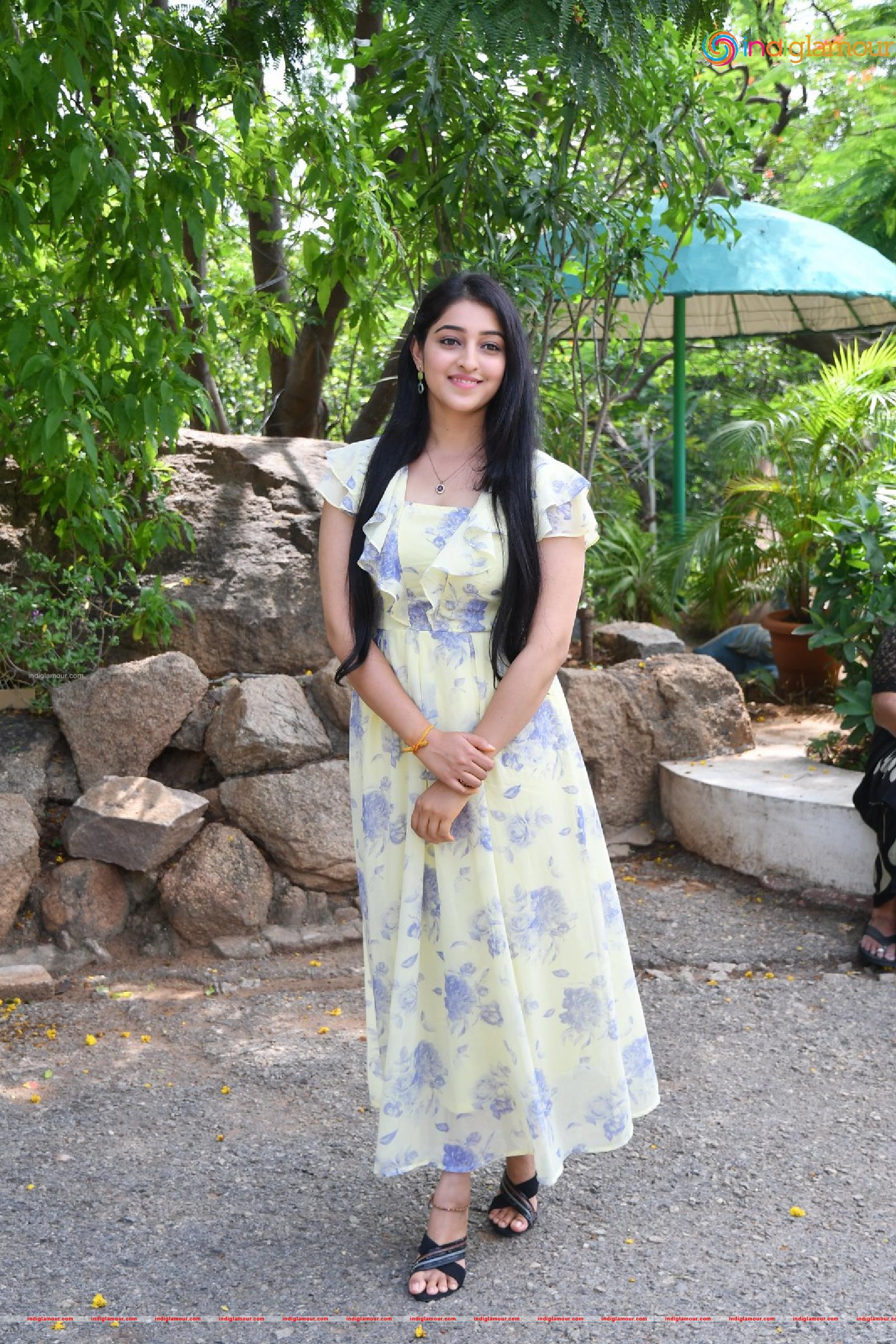 Mouryaani Actress hd photo