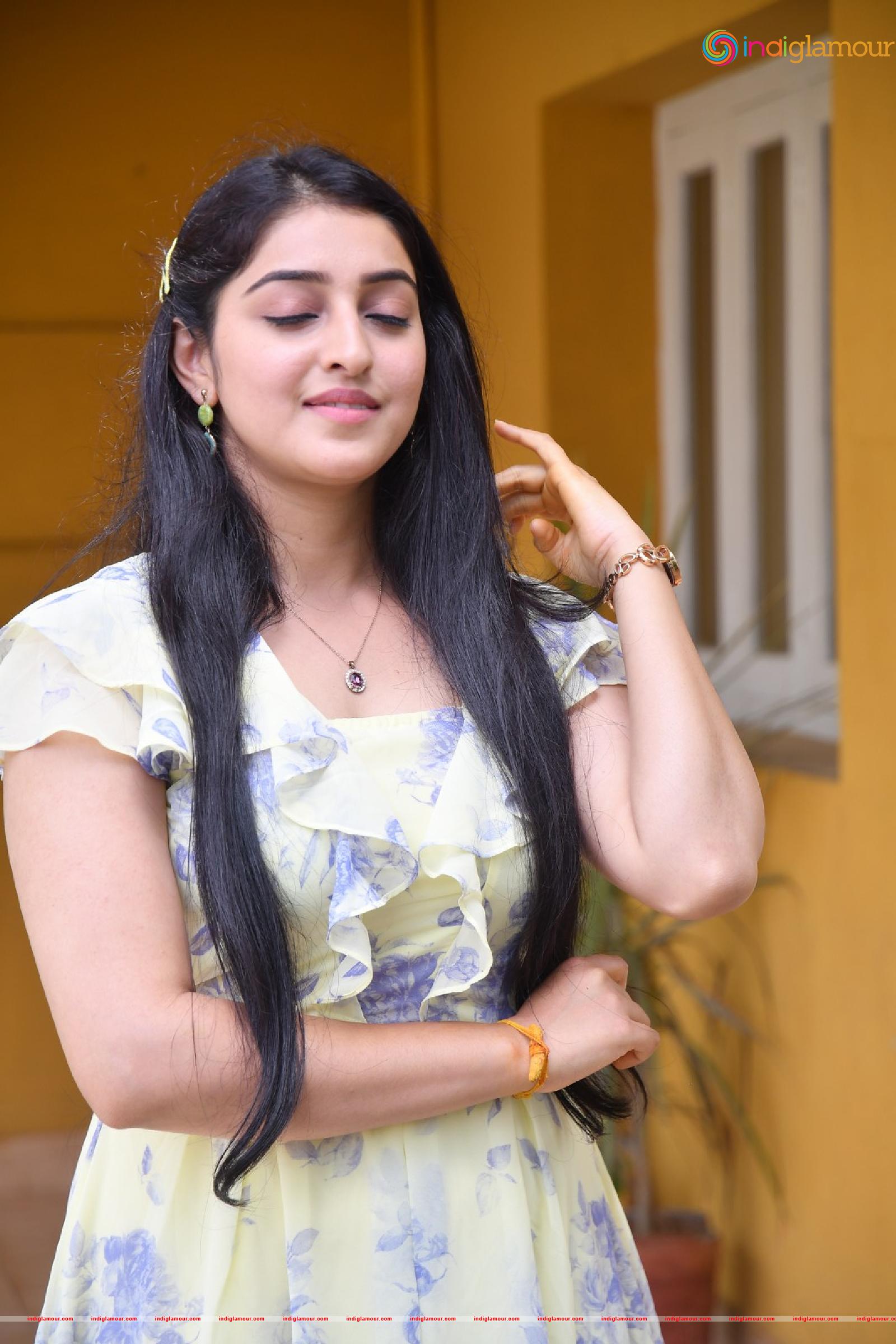 Mouryaani Actress hd photo