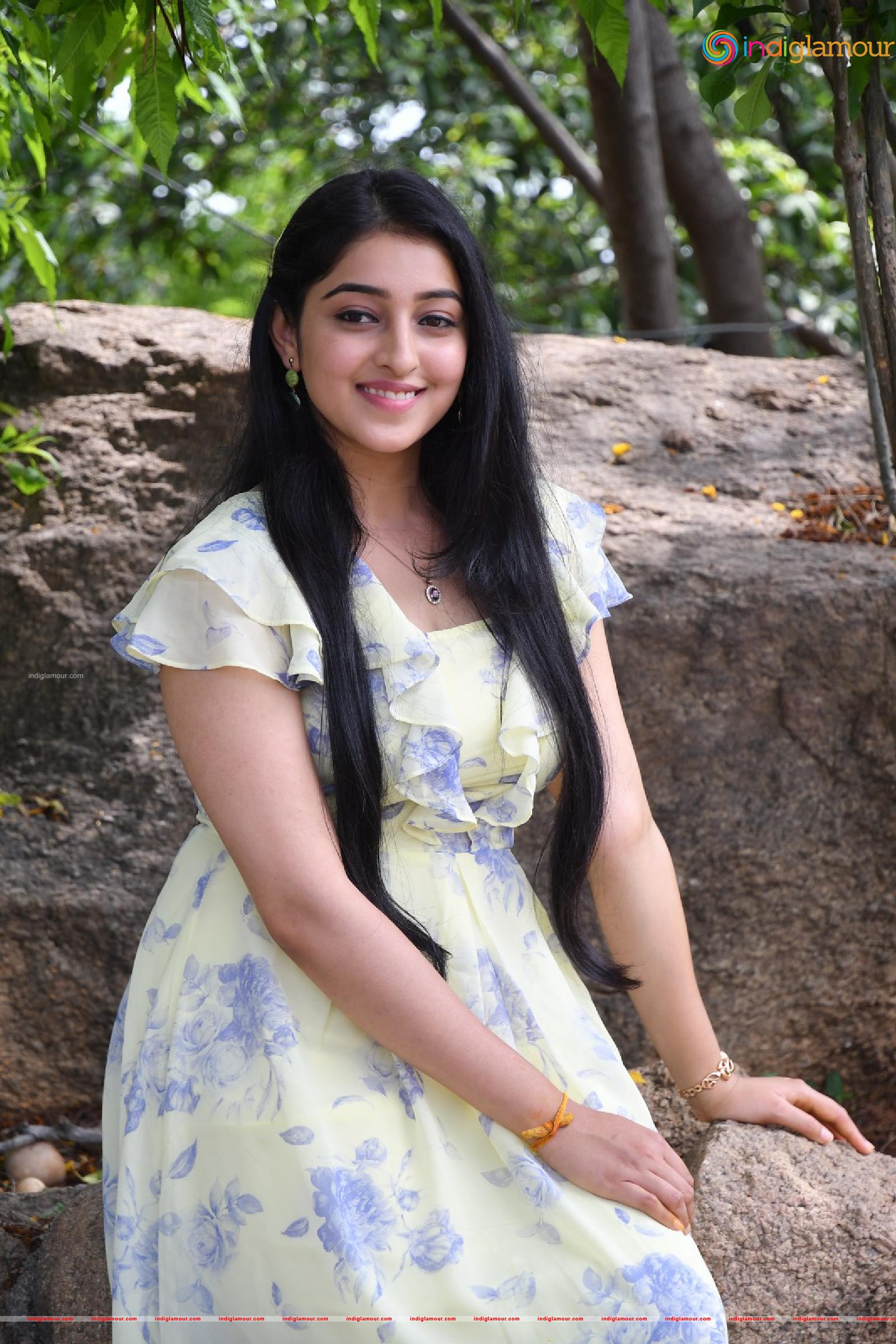Mouryaani Actress hd photo