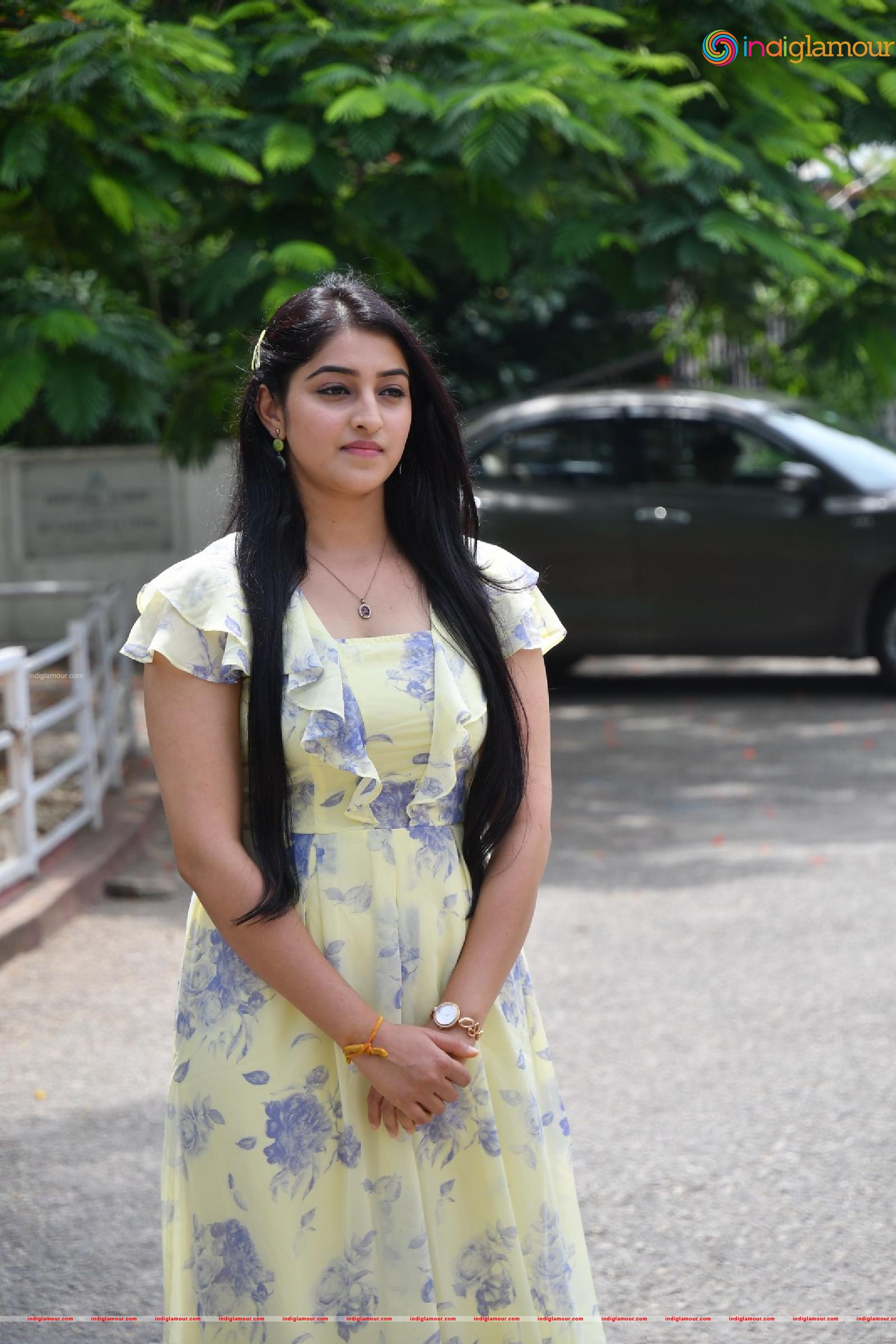 Mouryaani Actress hd photo