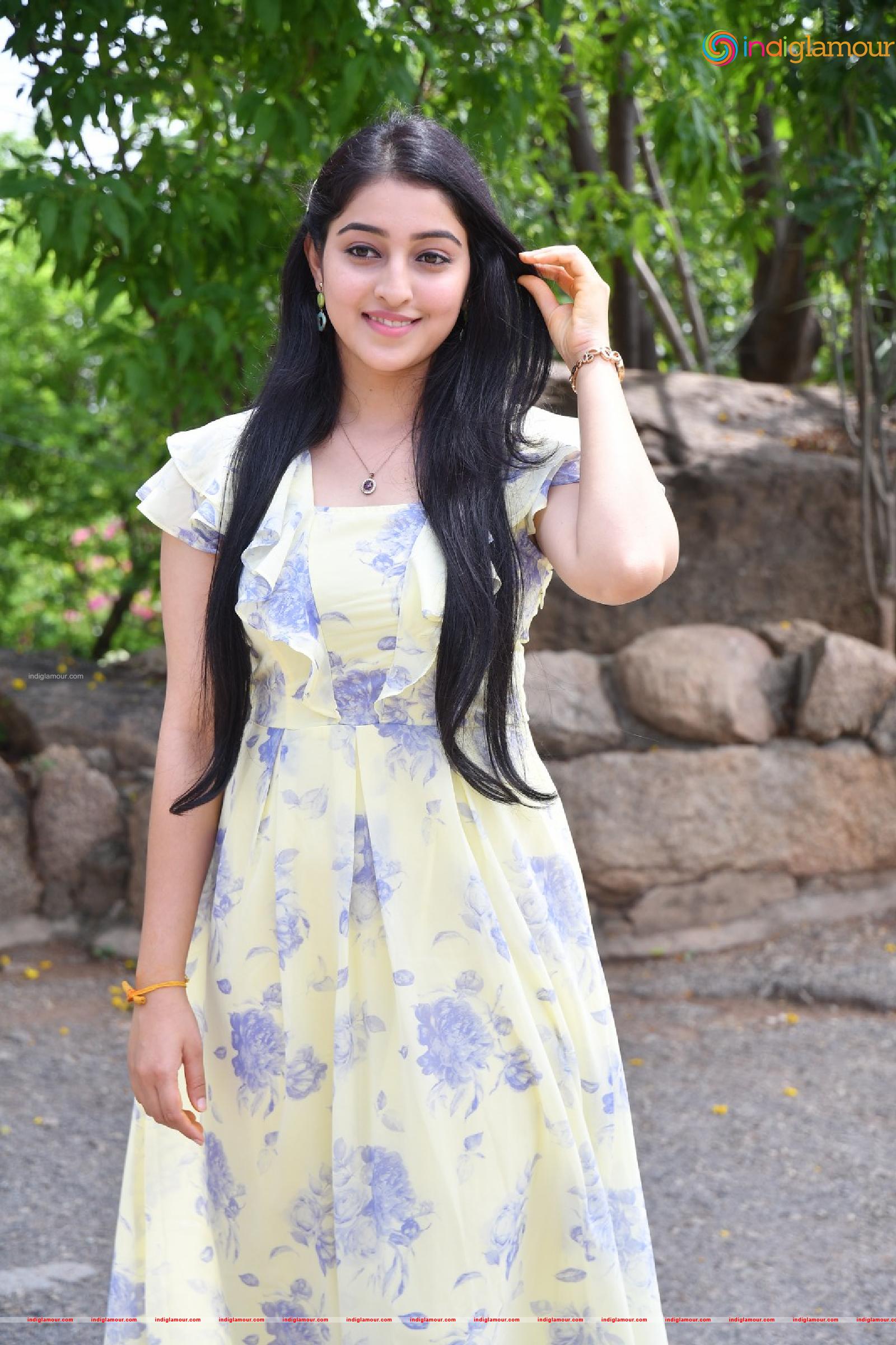 Mouryaani Actress hd photo