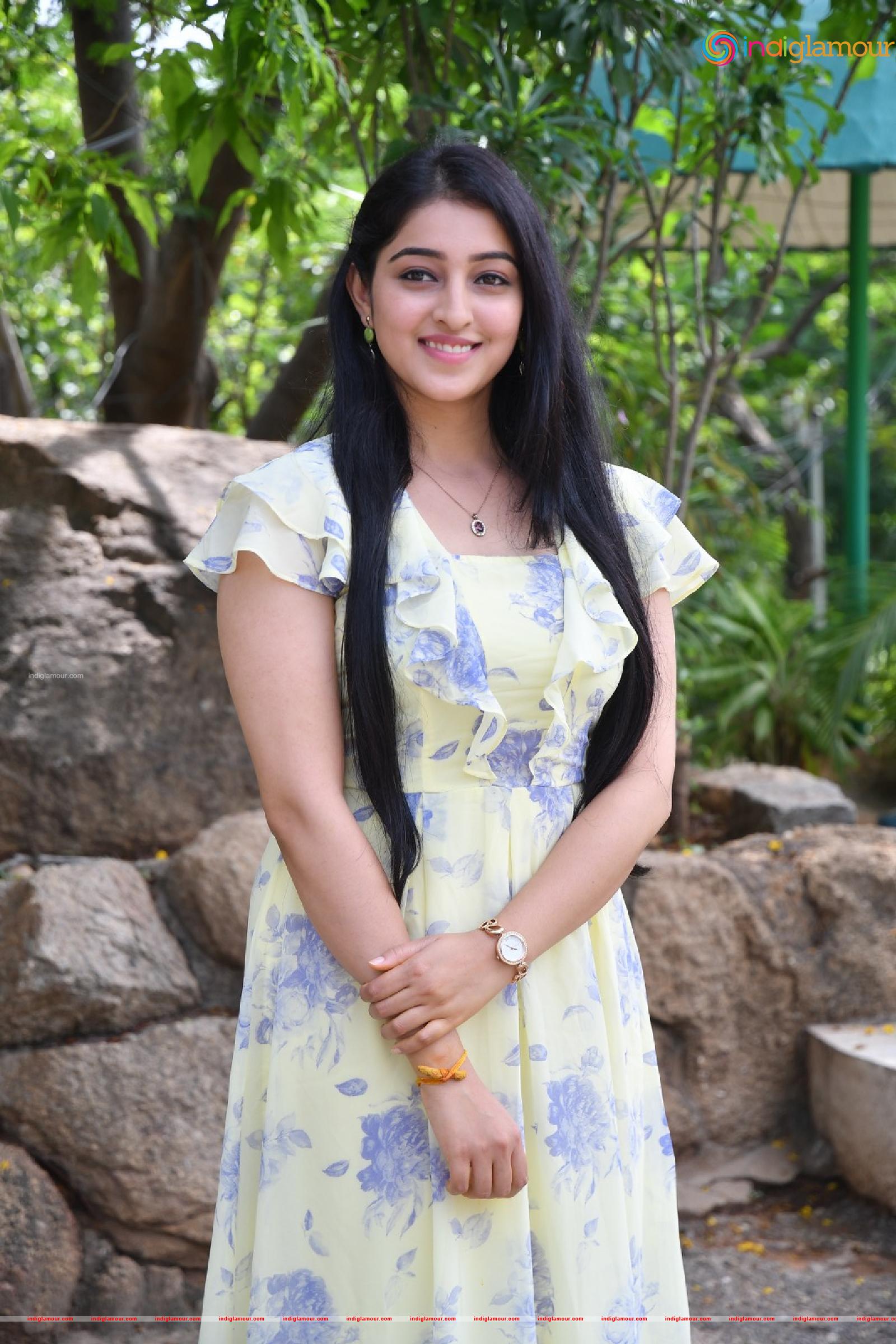 Mouryaani Actress hd photo