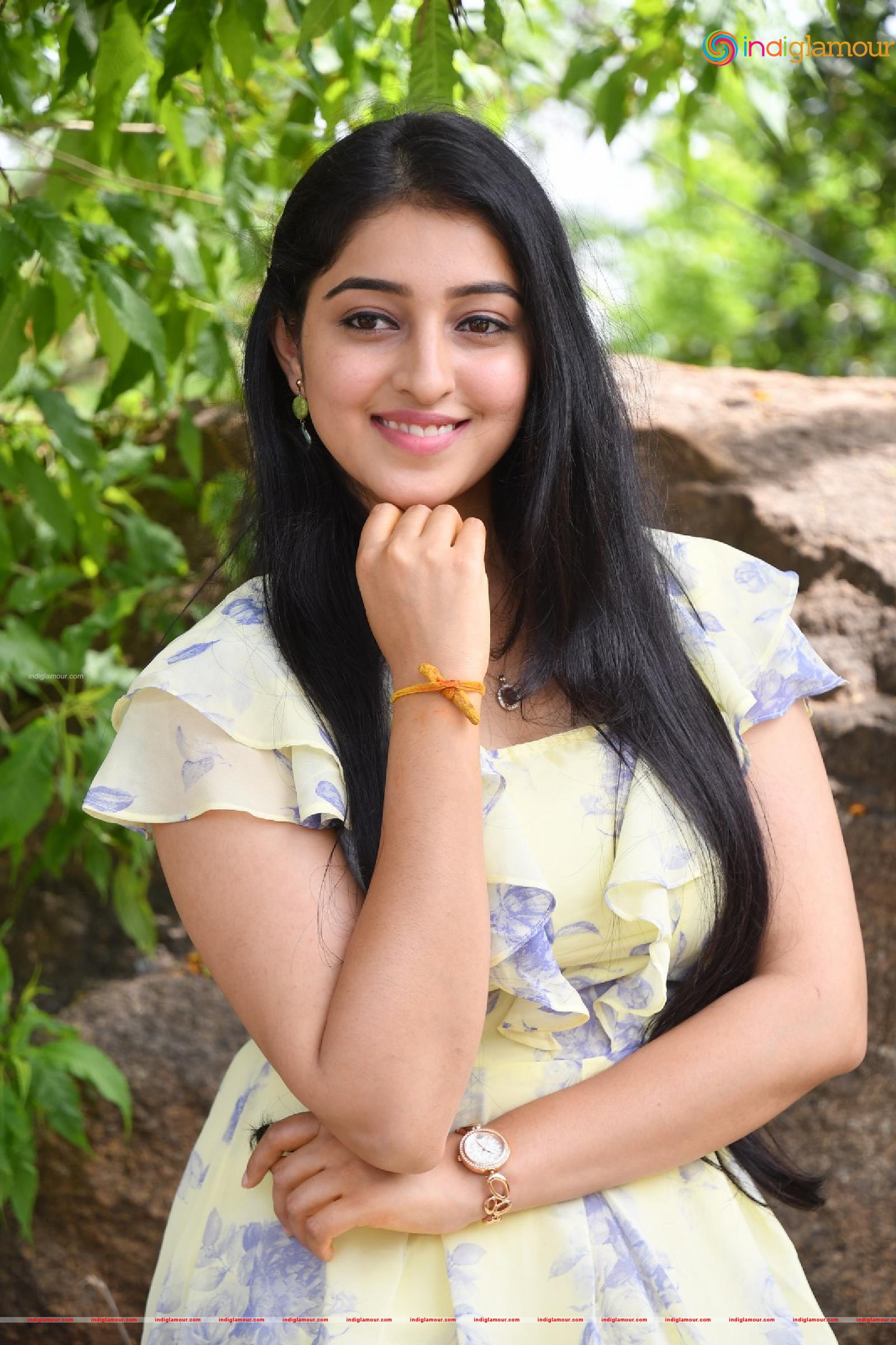 Mouryaani Actress hd photo