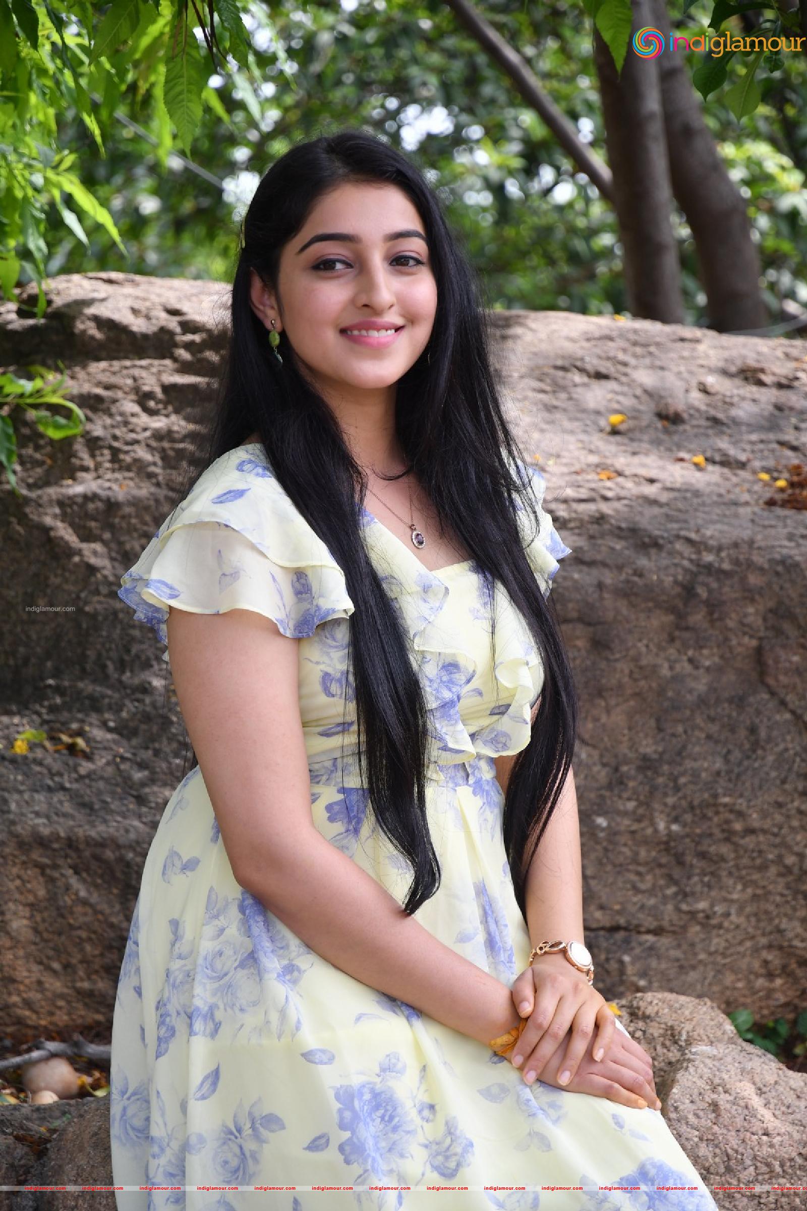 Mouryaani Actress hd photo