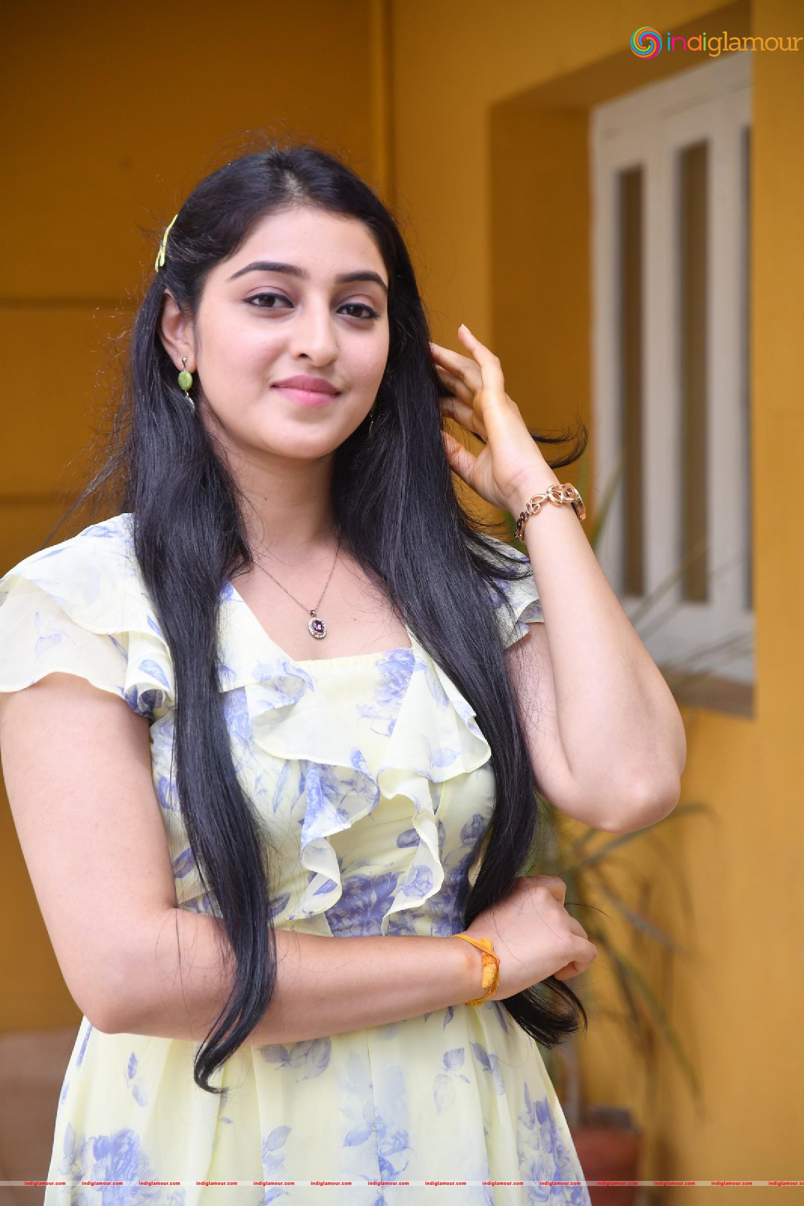 Mouryaani Actress hd photo