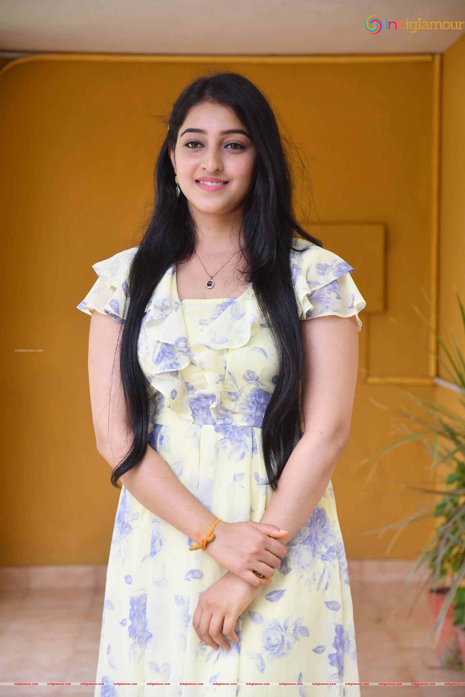 Mouryaani Actress hd photo