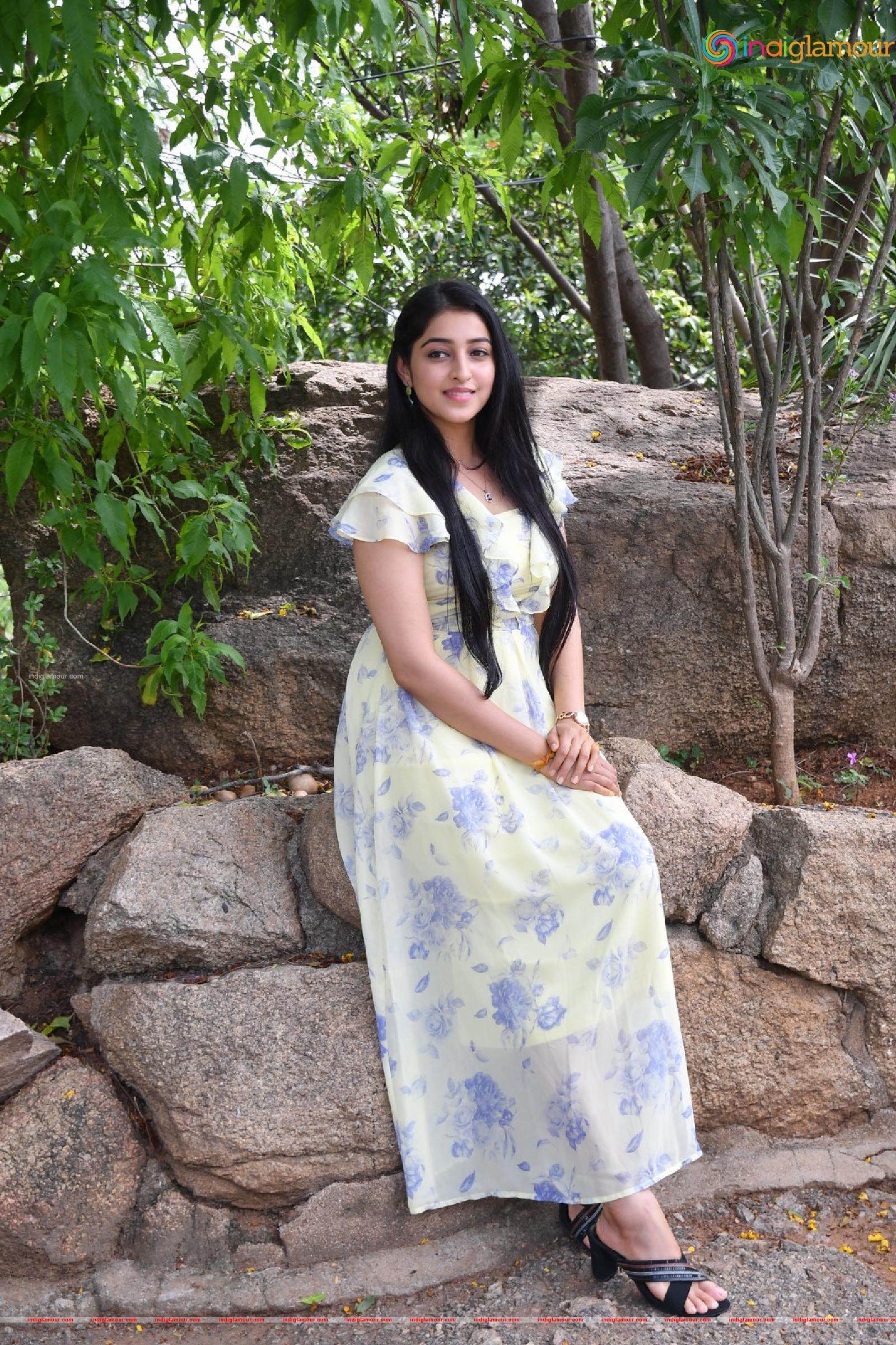 Mouryaani Actress hd photo